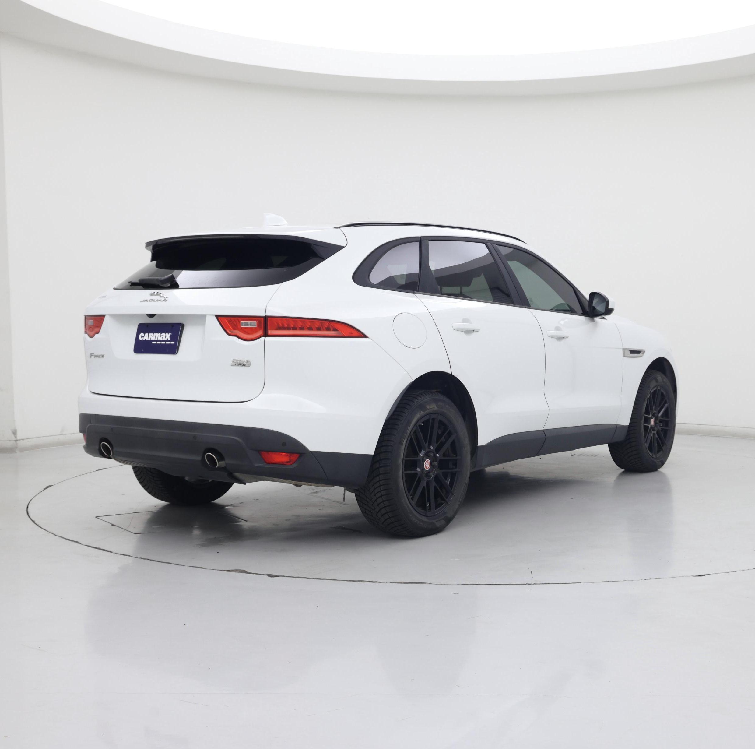 Thumbnail: 2018 Jaguar F-Pace - 8