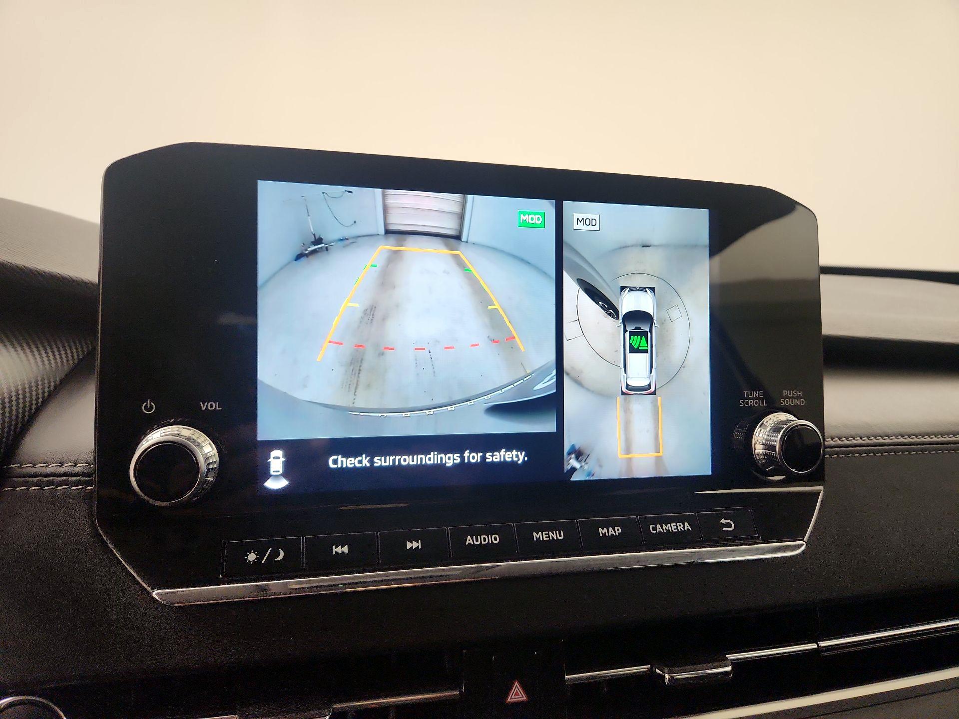 Thumbnail: 2024 Mitsubishi Outlander - 14