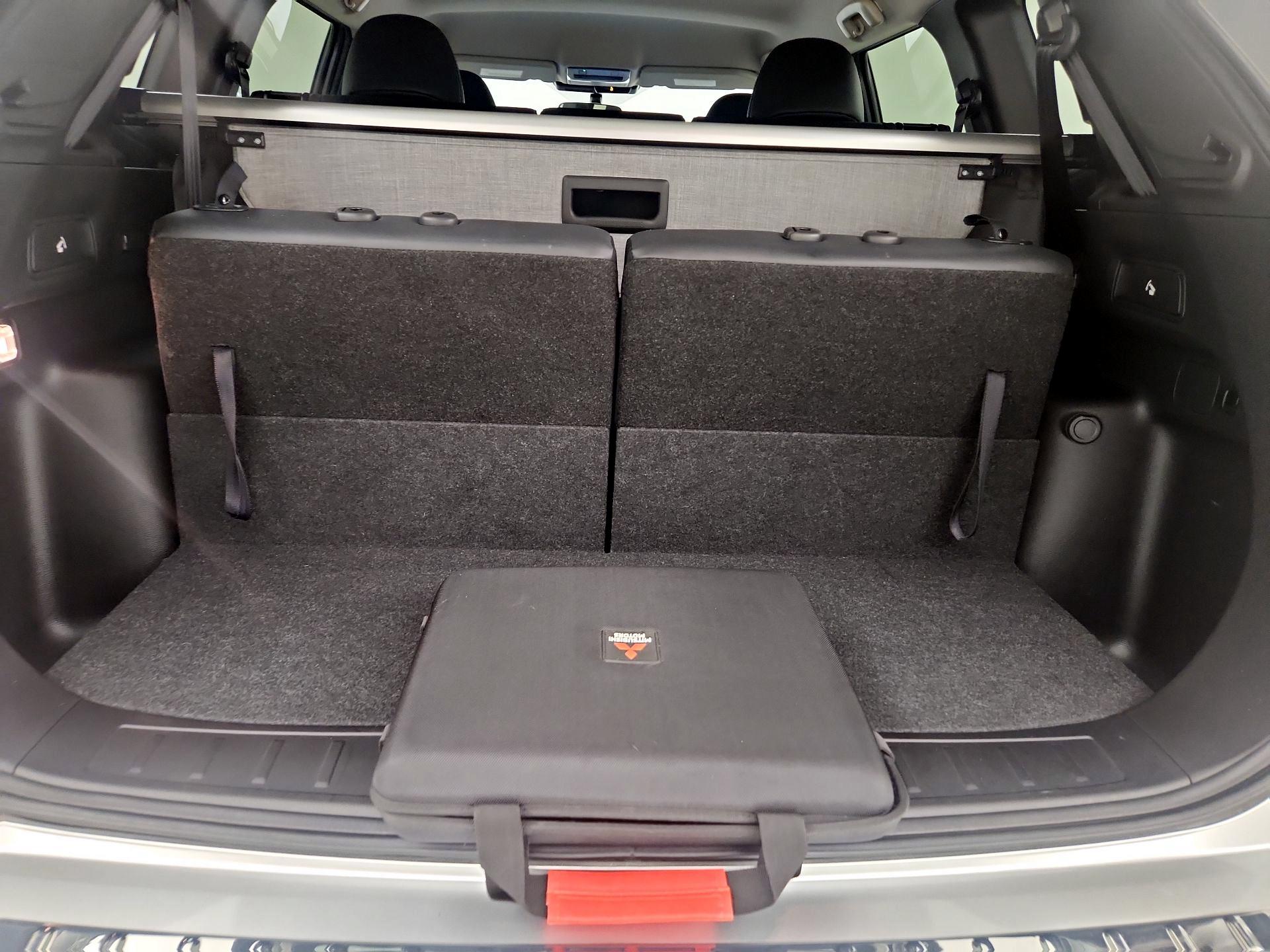 Thumbnail: 2024 Mitsubishi Outlander - 20