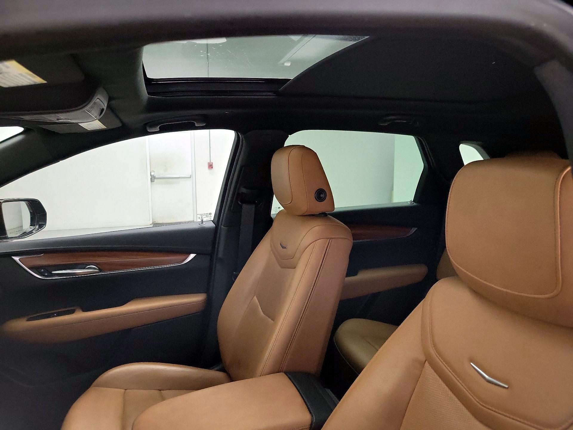 Thumbnail: 2021 Cadillac XT5 - 20