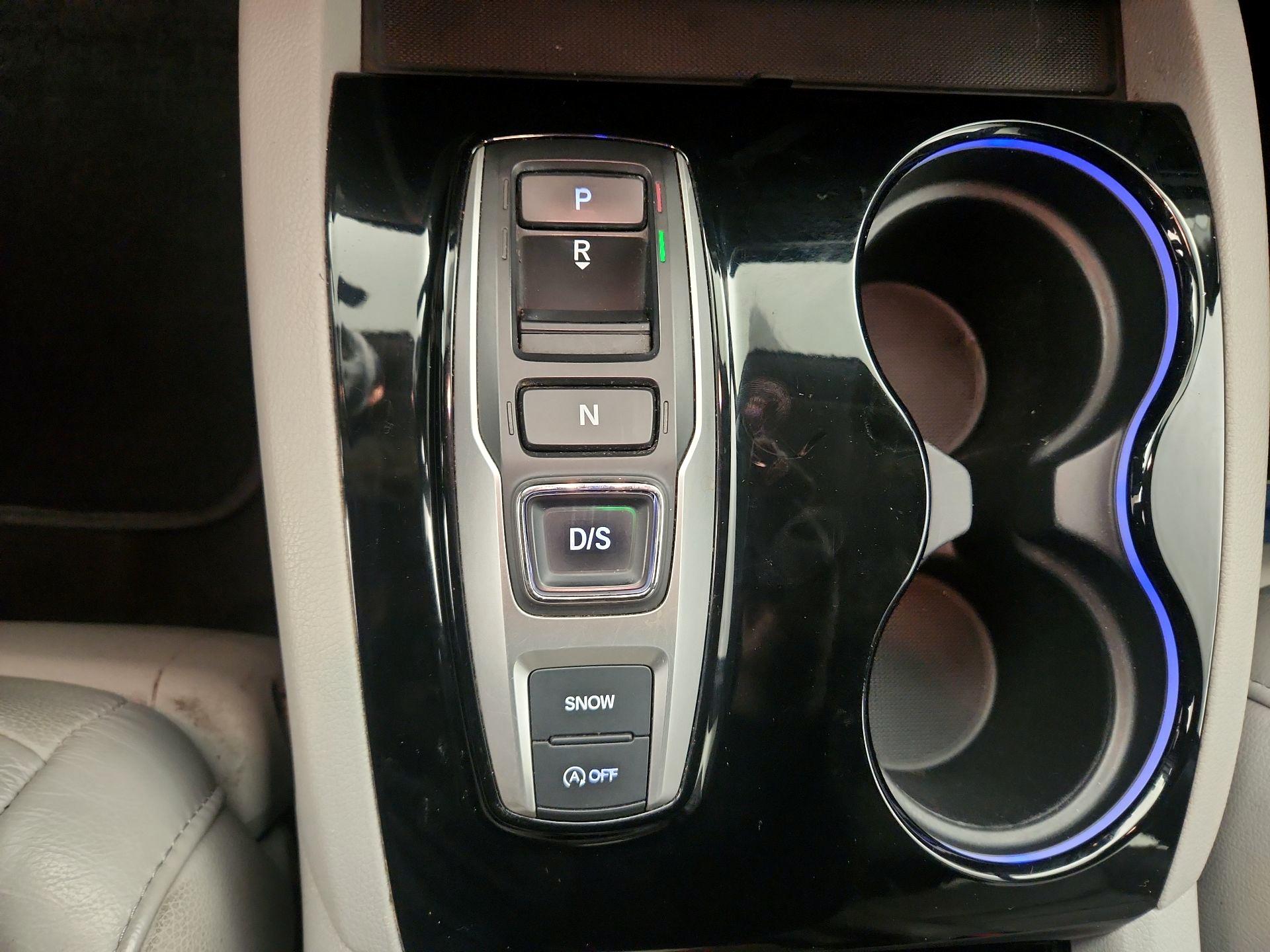 Thumbnail: 2019 Honda Pilot - 18