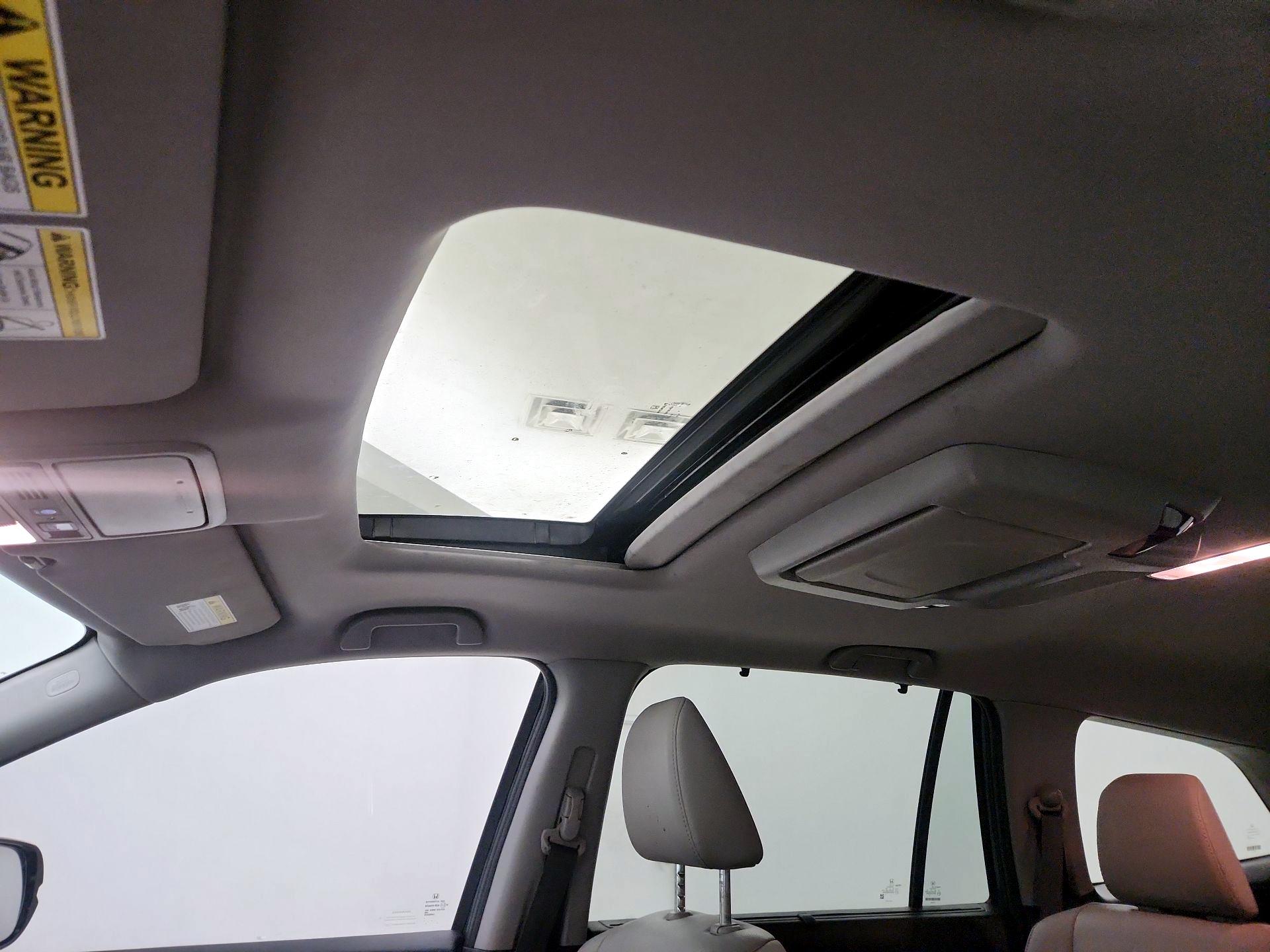 Thumbnail: 2019 Honda Pilot - 20