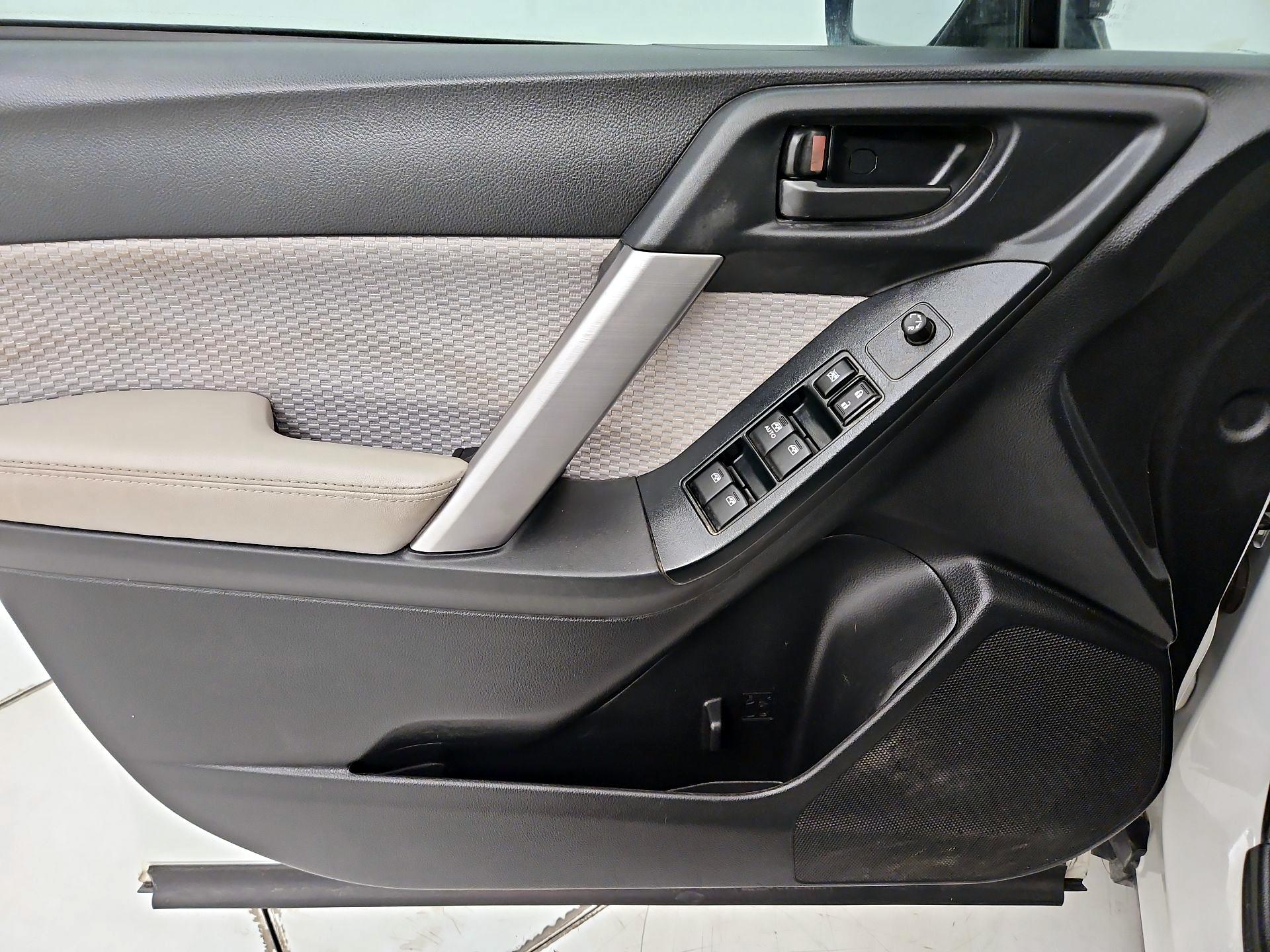 Thumbnail: 2018 Subaru Forester - 12