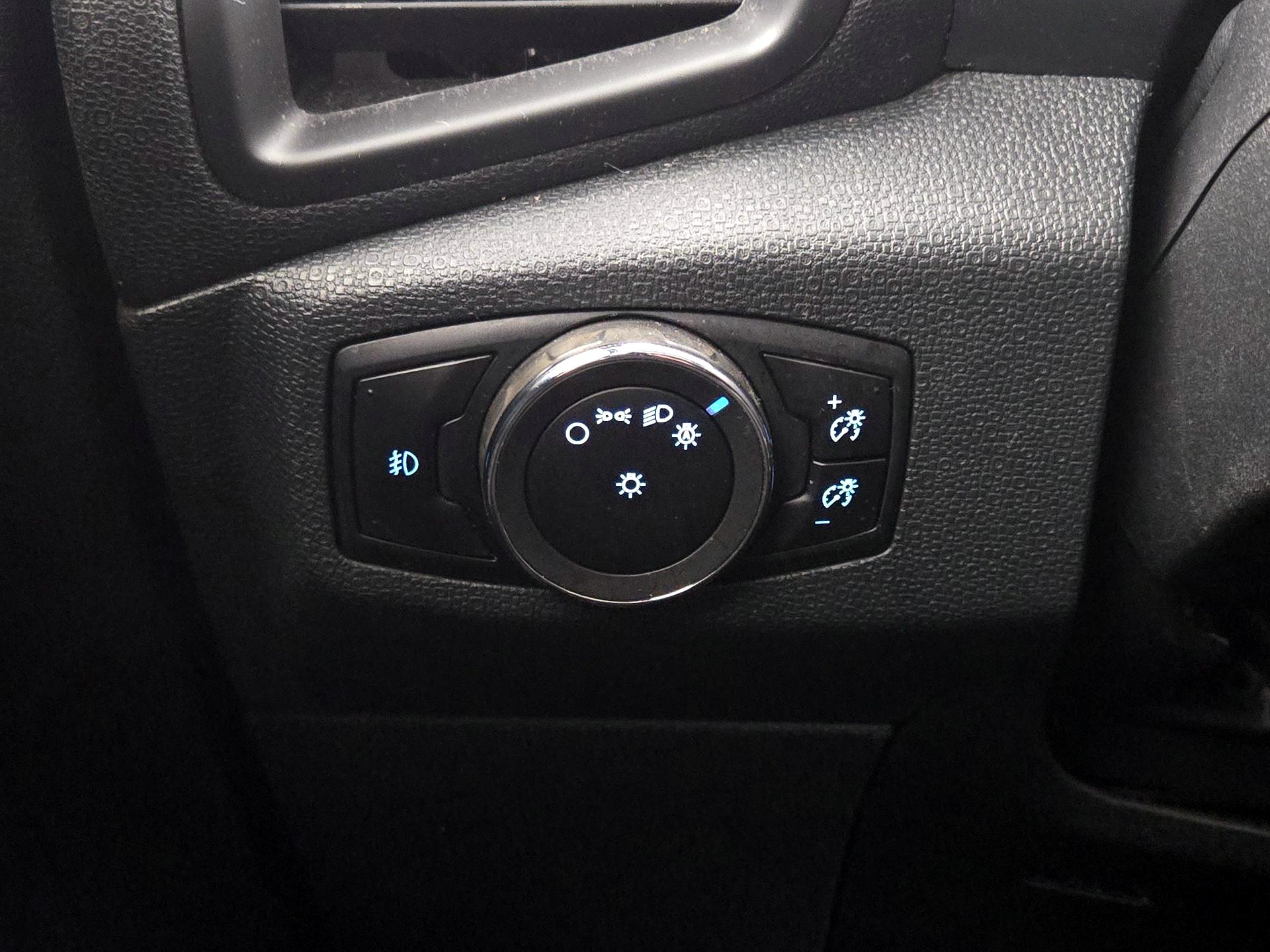 Thumbnail: 2019 Ford EcoSport - 13