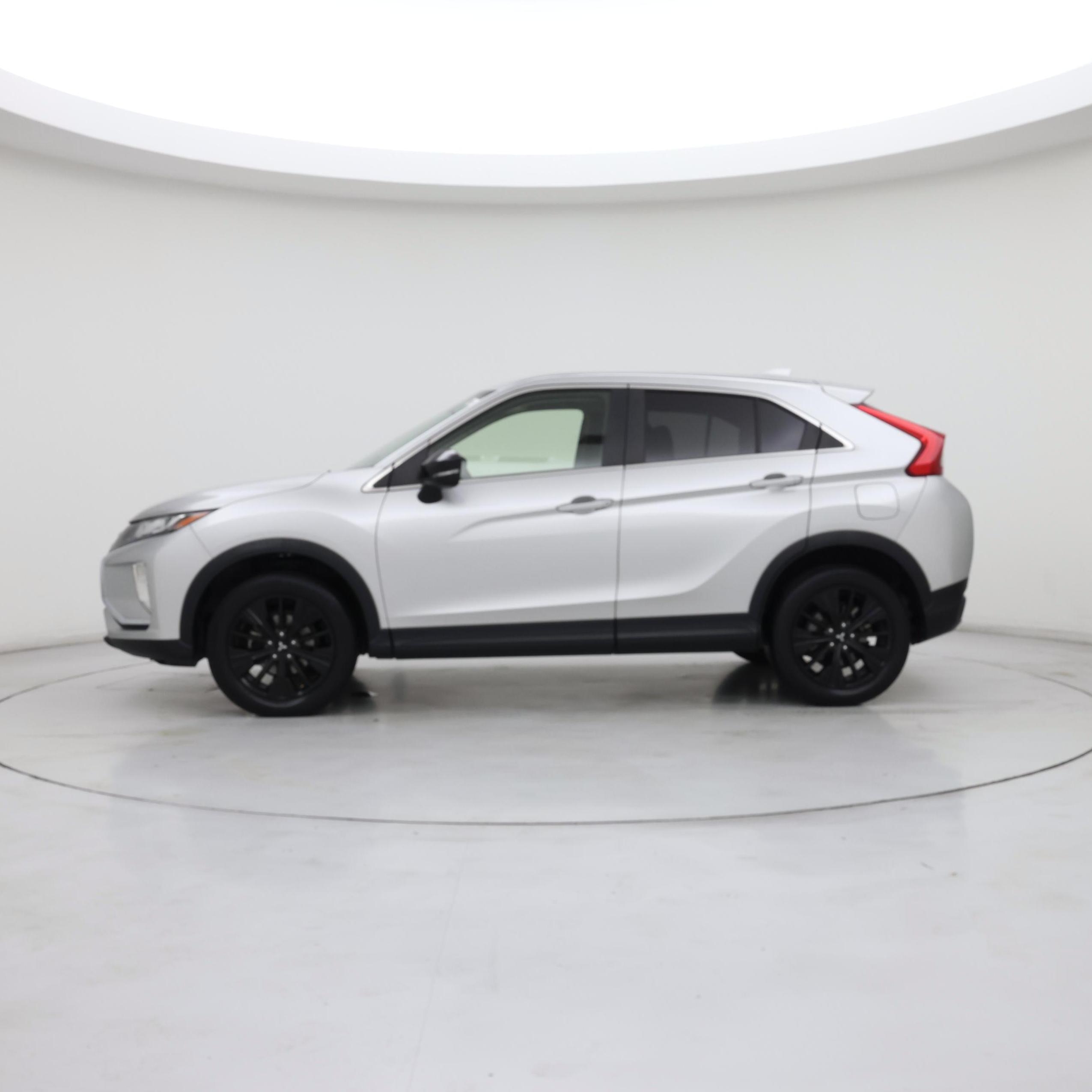 Thumbnail: 2019 Mitsubishi Eclipse Cross - 3