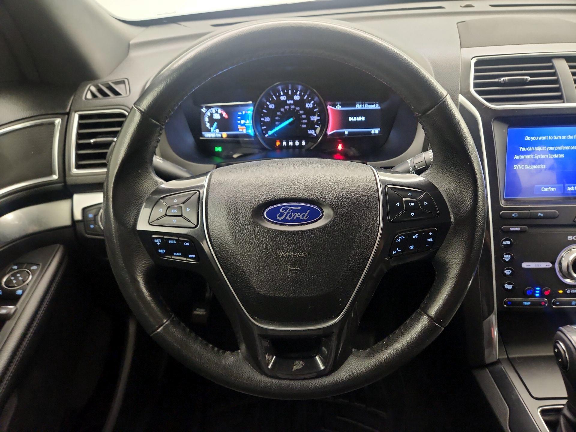 Thumbnail: 2019 Ford Explorer - 10