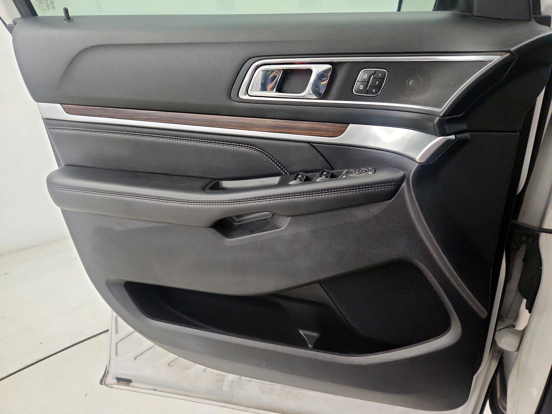 Thumbnail: 2019 Ford Explorer - 12