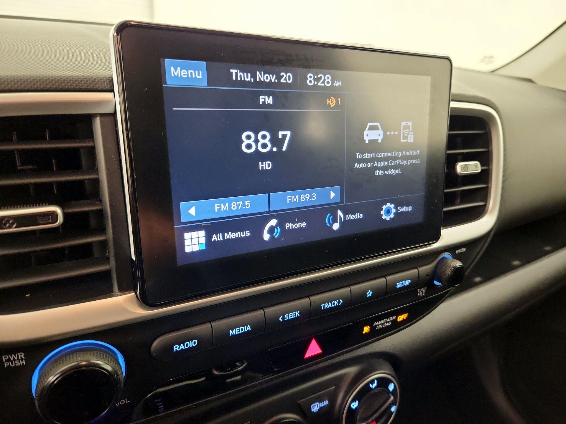 Thumbnail: 2023 Hyundai Venue - 15