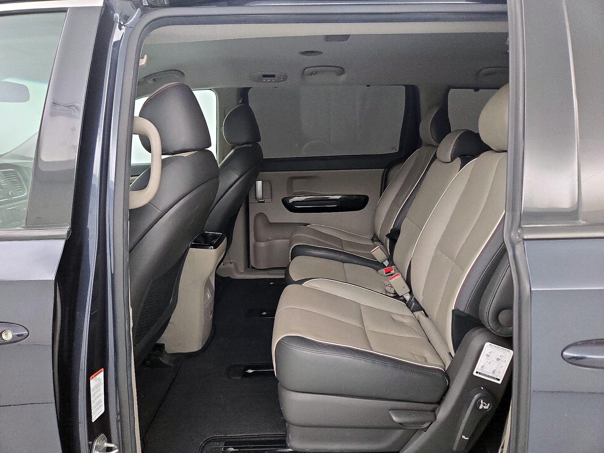 Thumbnail: 2015 Kia Sedona - 19