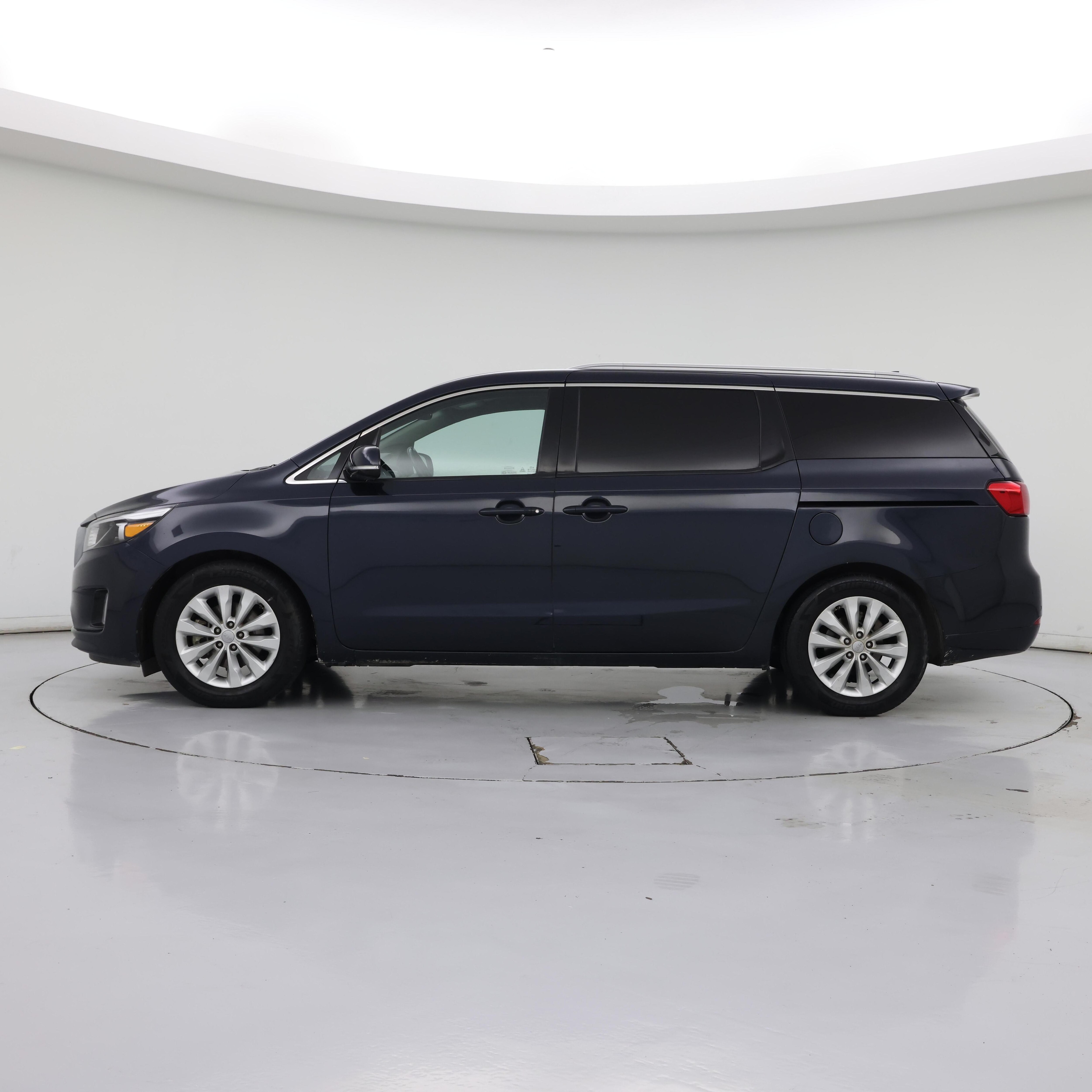 Thumbnail: 2015 Kia Sedona - 3