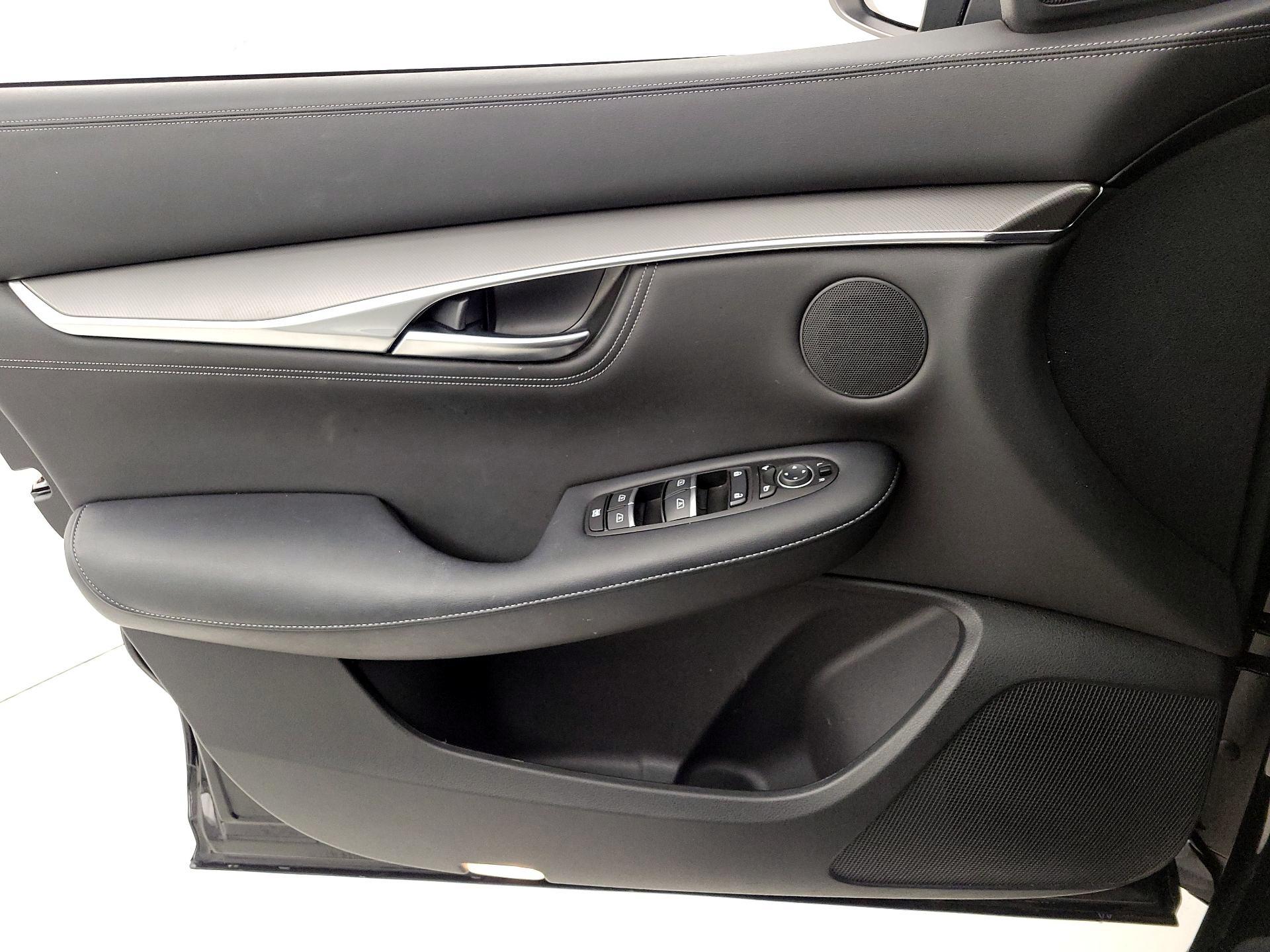 Thumbnail: 2023 INFINITI QX55 - 12