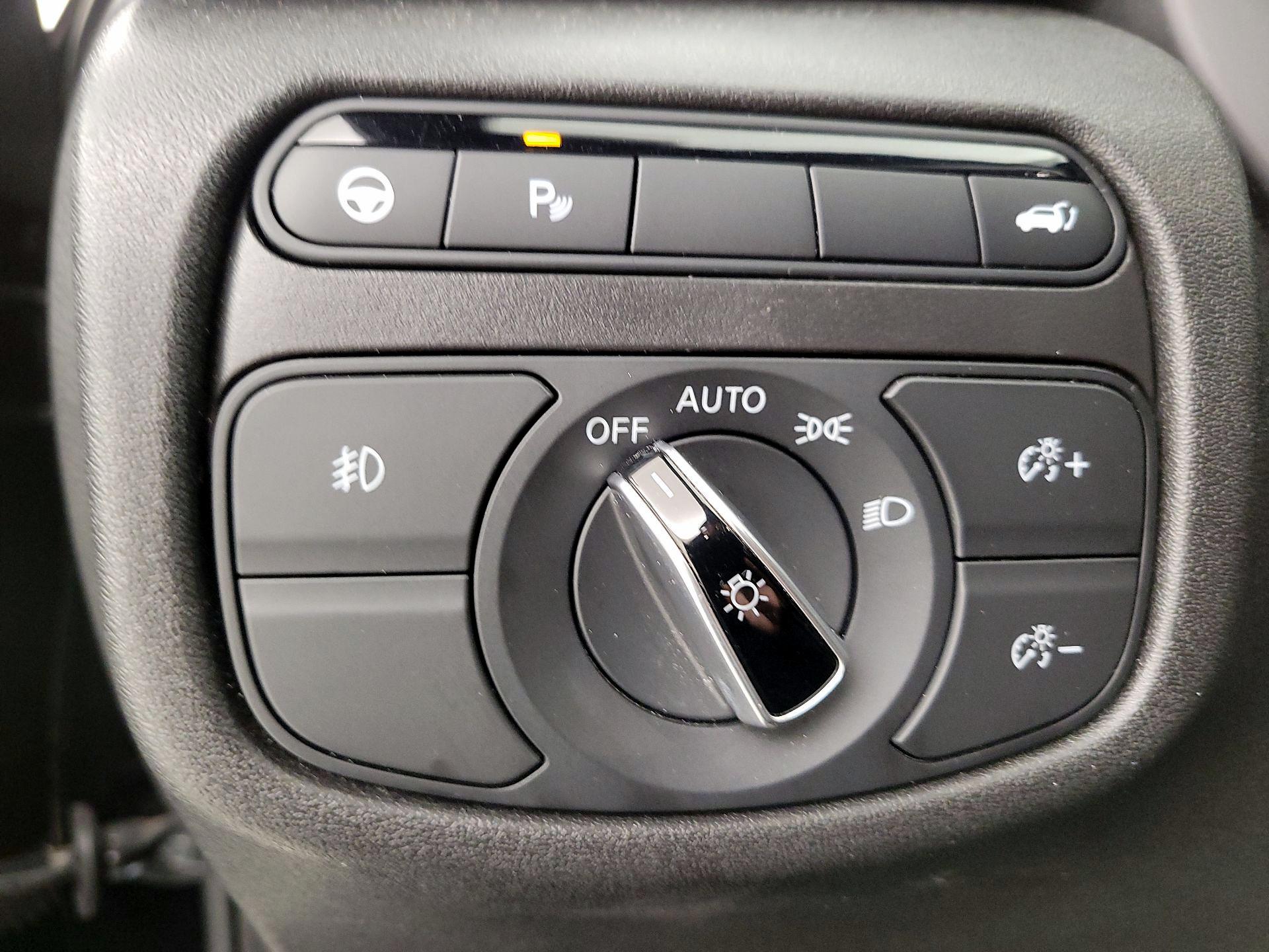 Thumbnail: 2023 INFINITI QX55 - 13