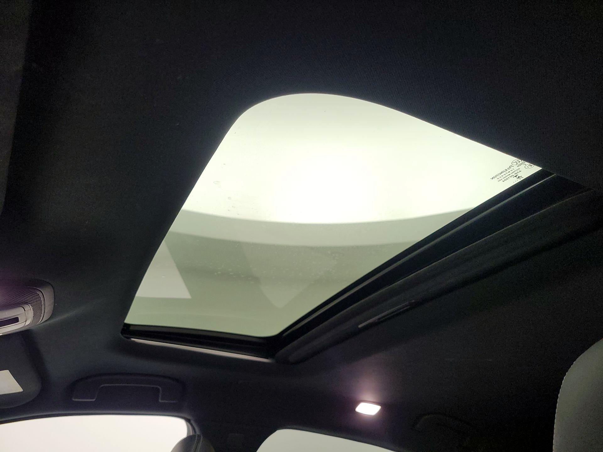 Thumbnail: 2023 INFINITI QX55 - 19