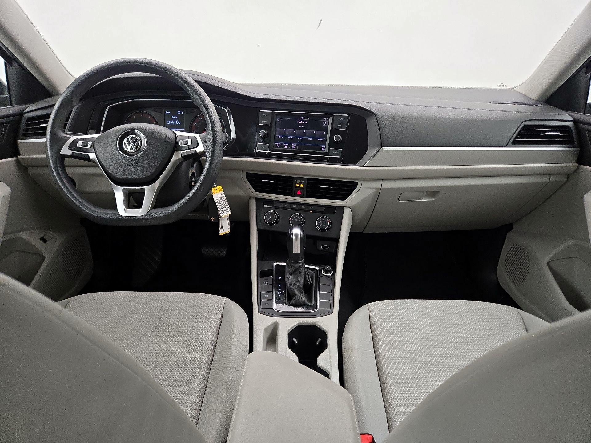 Thumbnail: 2019 Volkswagen Jetta - 9