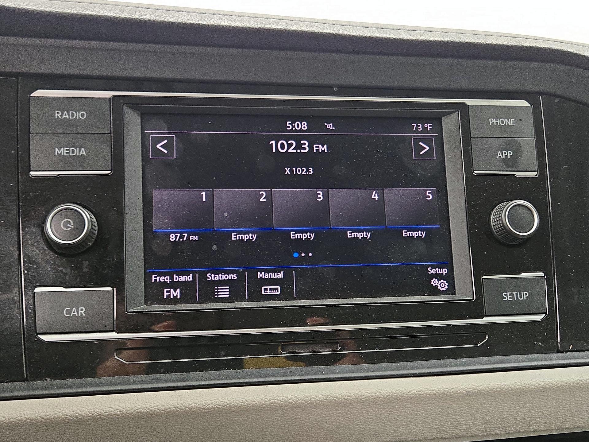 Thumbnail: 2019 Volkswagen Jetta - 15