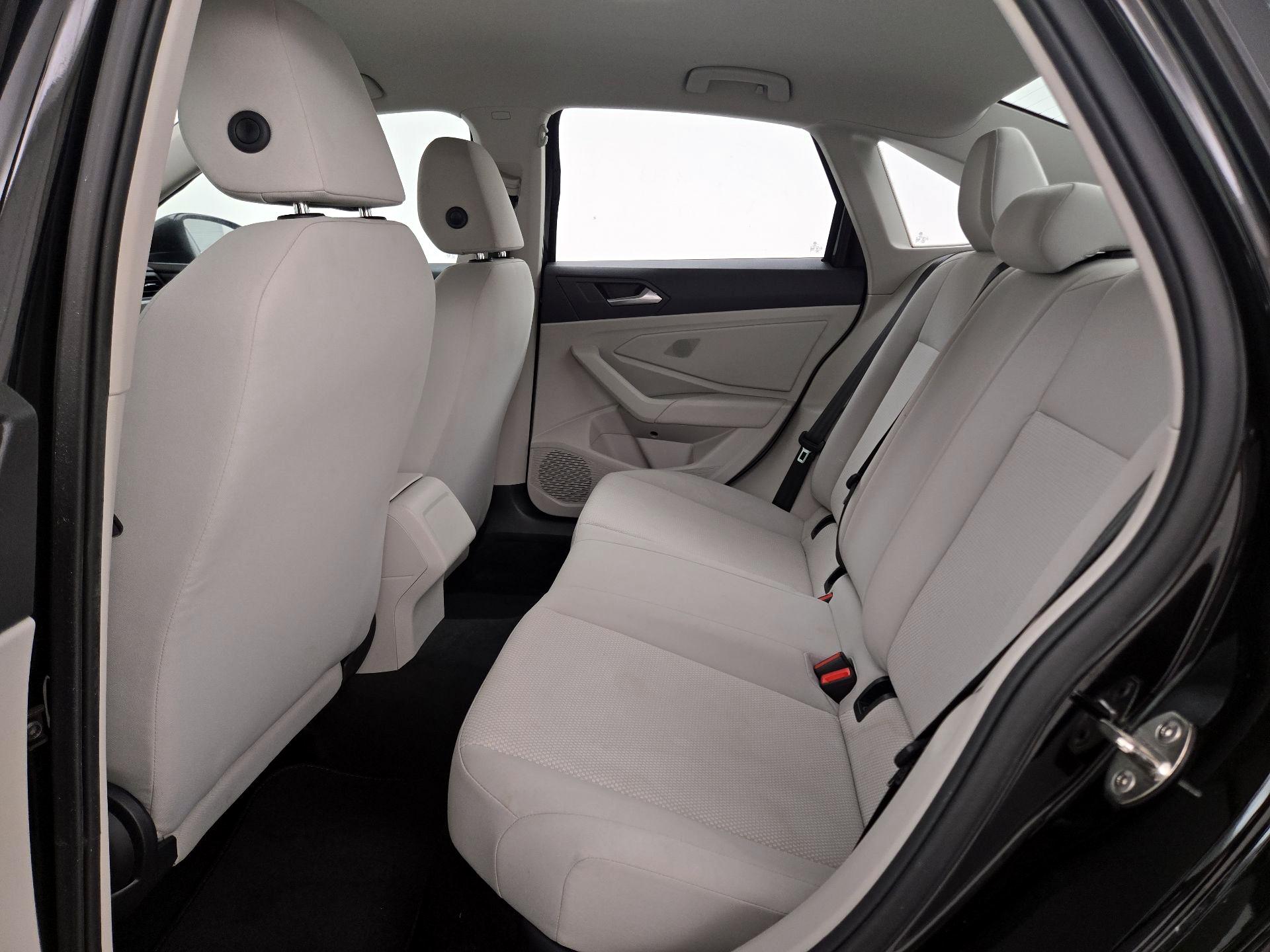 Thumbnail: 2019 Volkswagen Jetta - 19