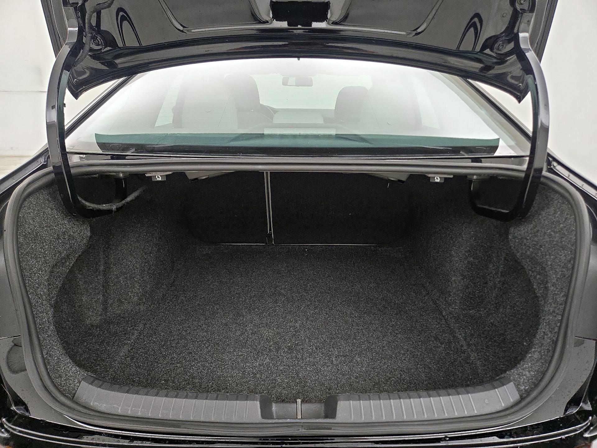 Thumbnail: 2019 Volkswagen Jetta - 20