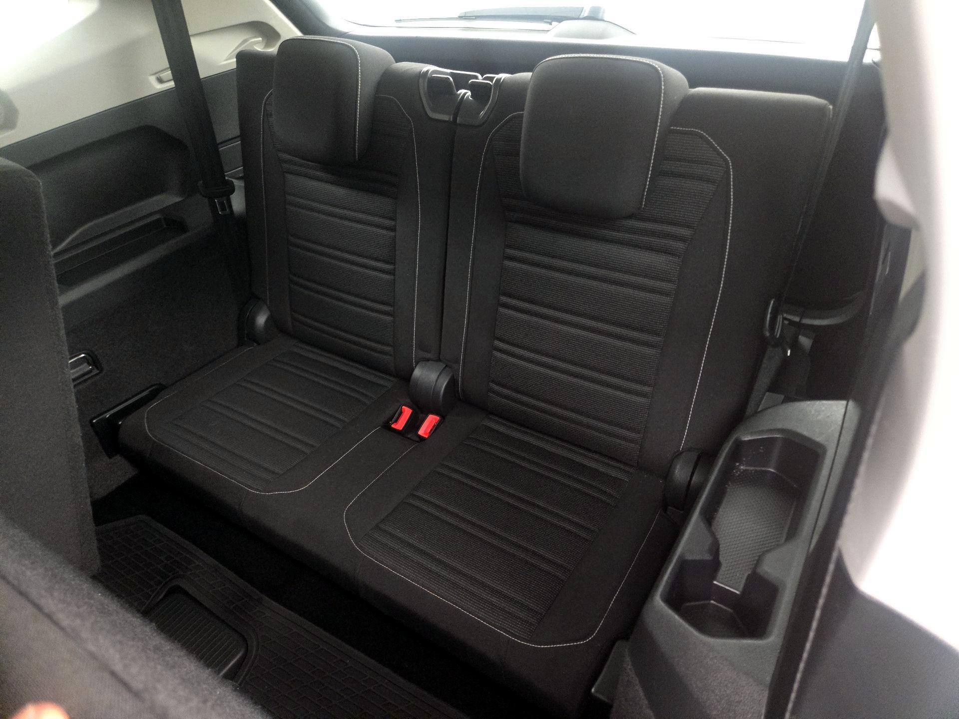 Thumbnail: 2023 Volkswagen Tiguan - 20