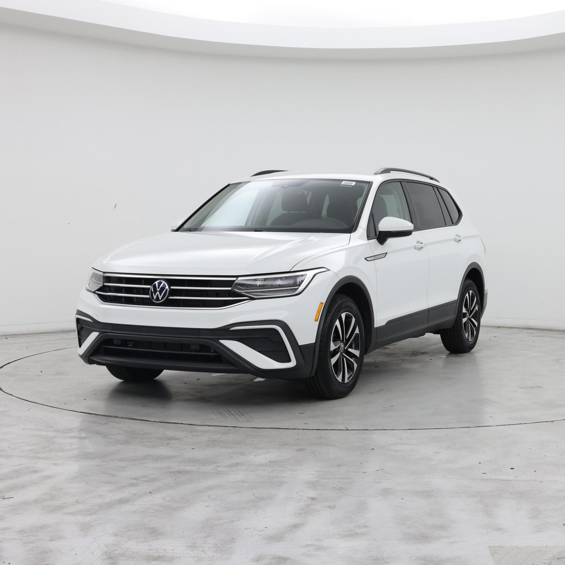 Thumbnail: 2023 Volkswagen Tiguan - 4