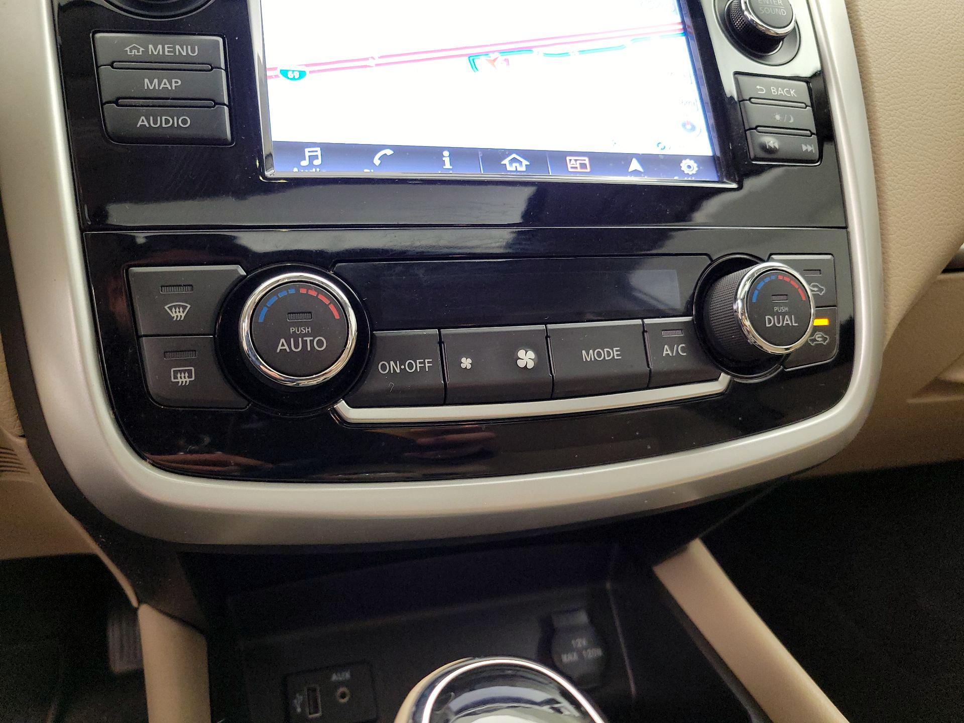 Thumbnail: 2018 Nissan Altima - 17