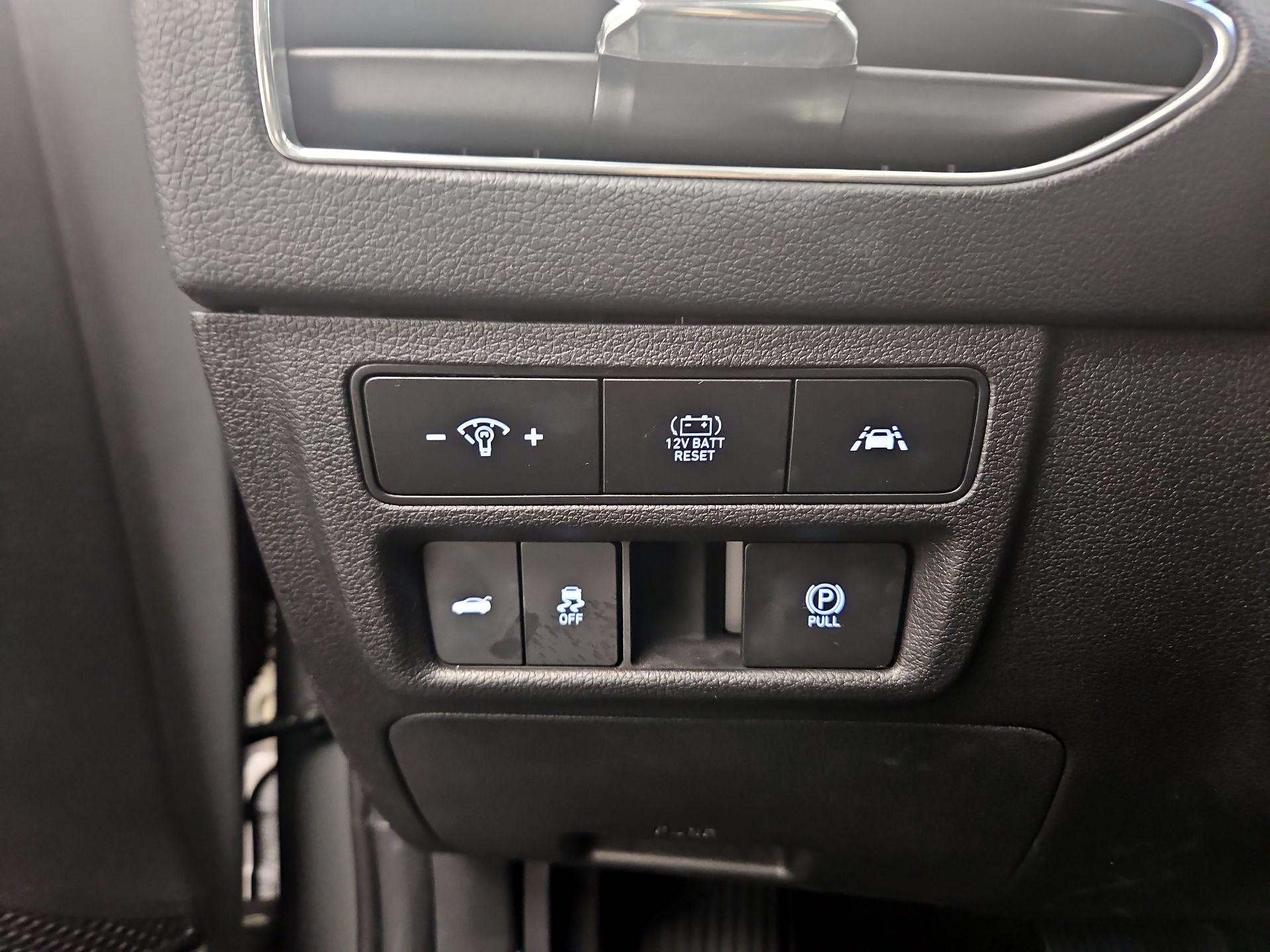 Thumbnail: 2023 Hyundai Sonata - 13