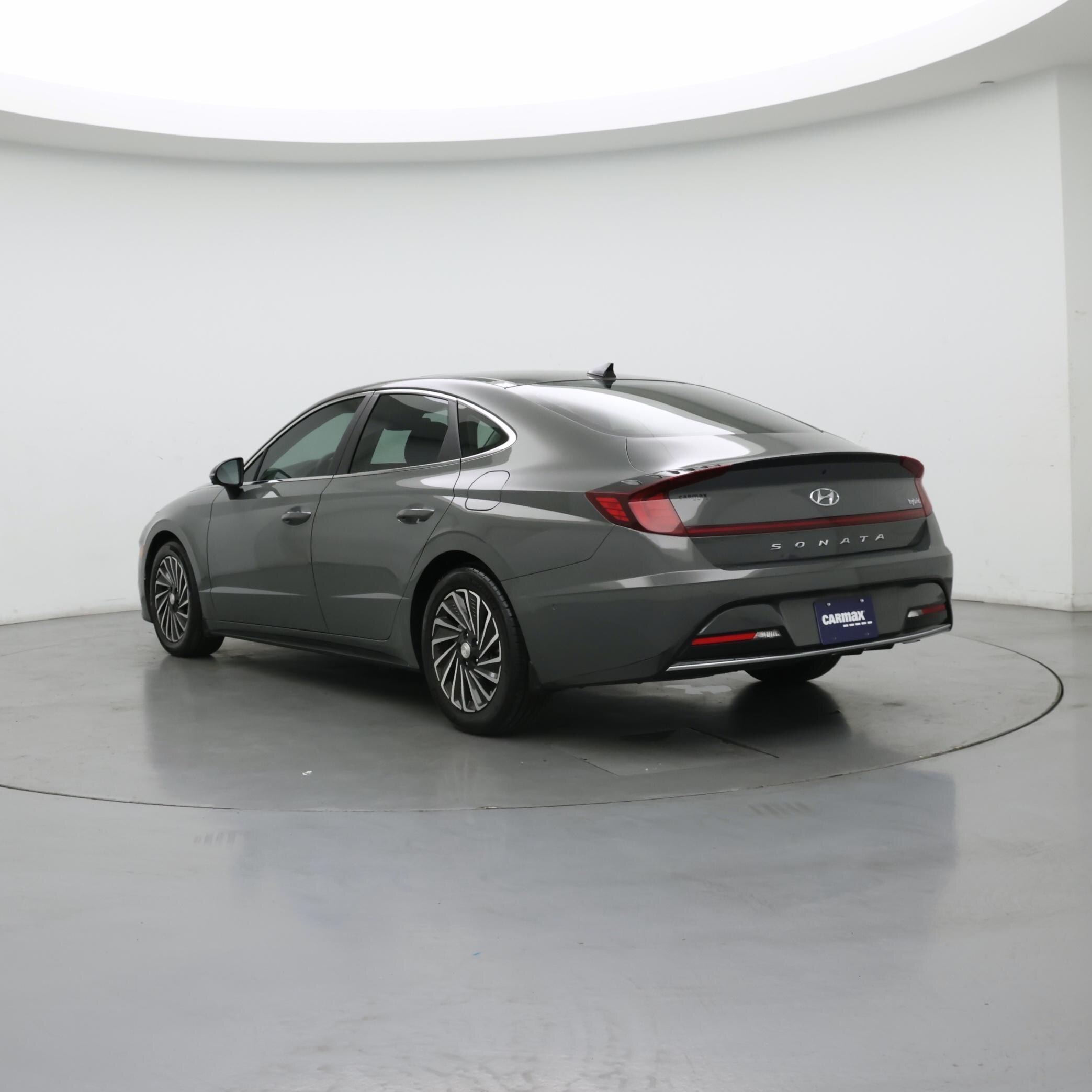 Thumbnail: 2023 Hyundai Sonata - 2