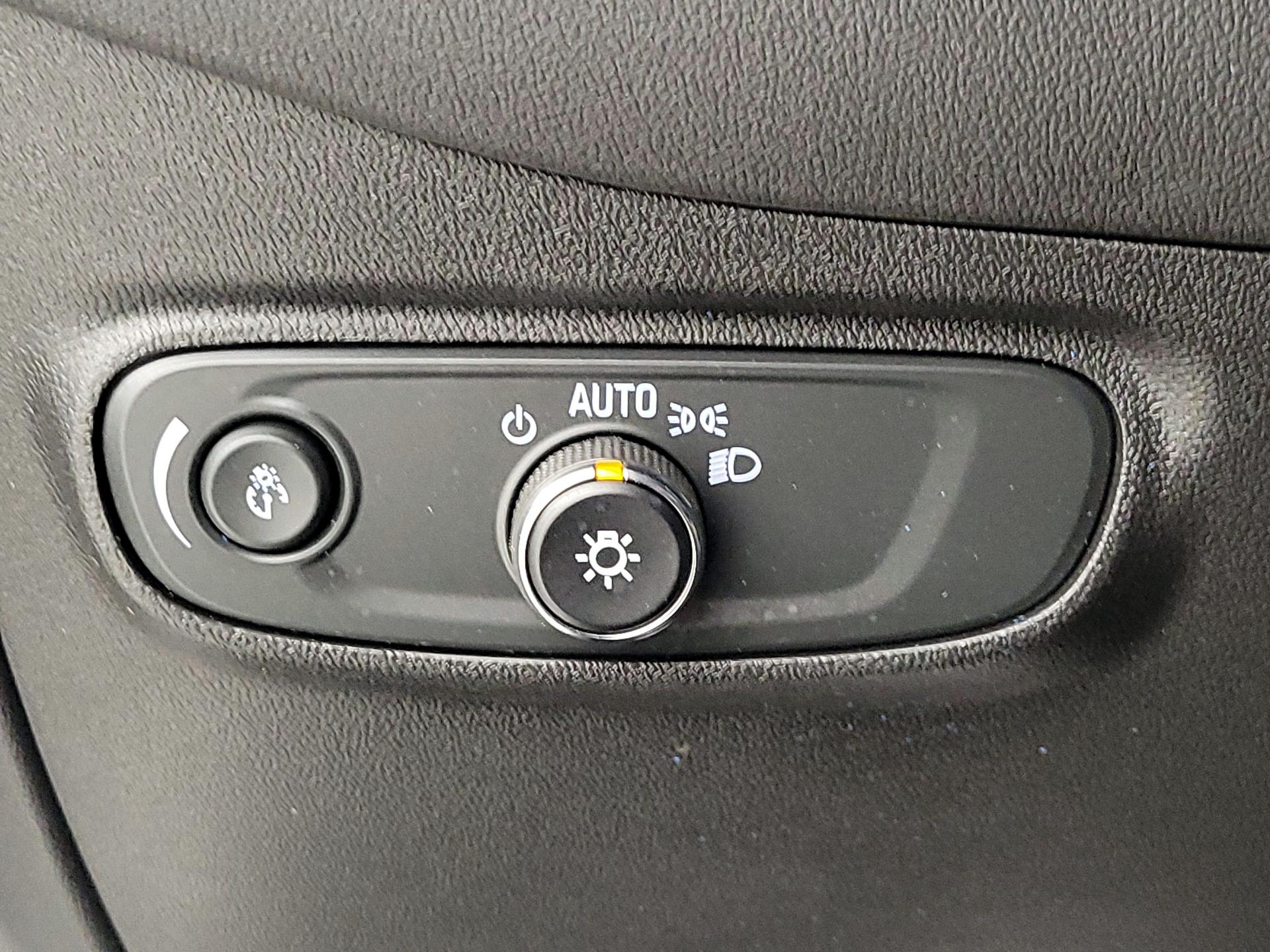 Thumbnail: 2024 Chevrolet Equinox - 13