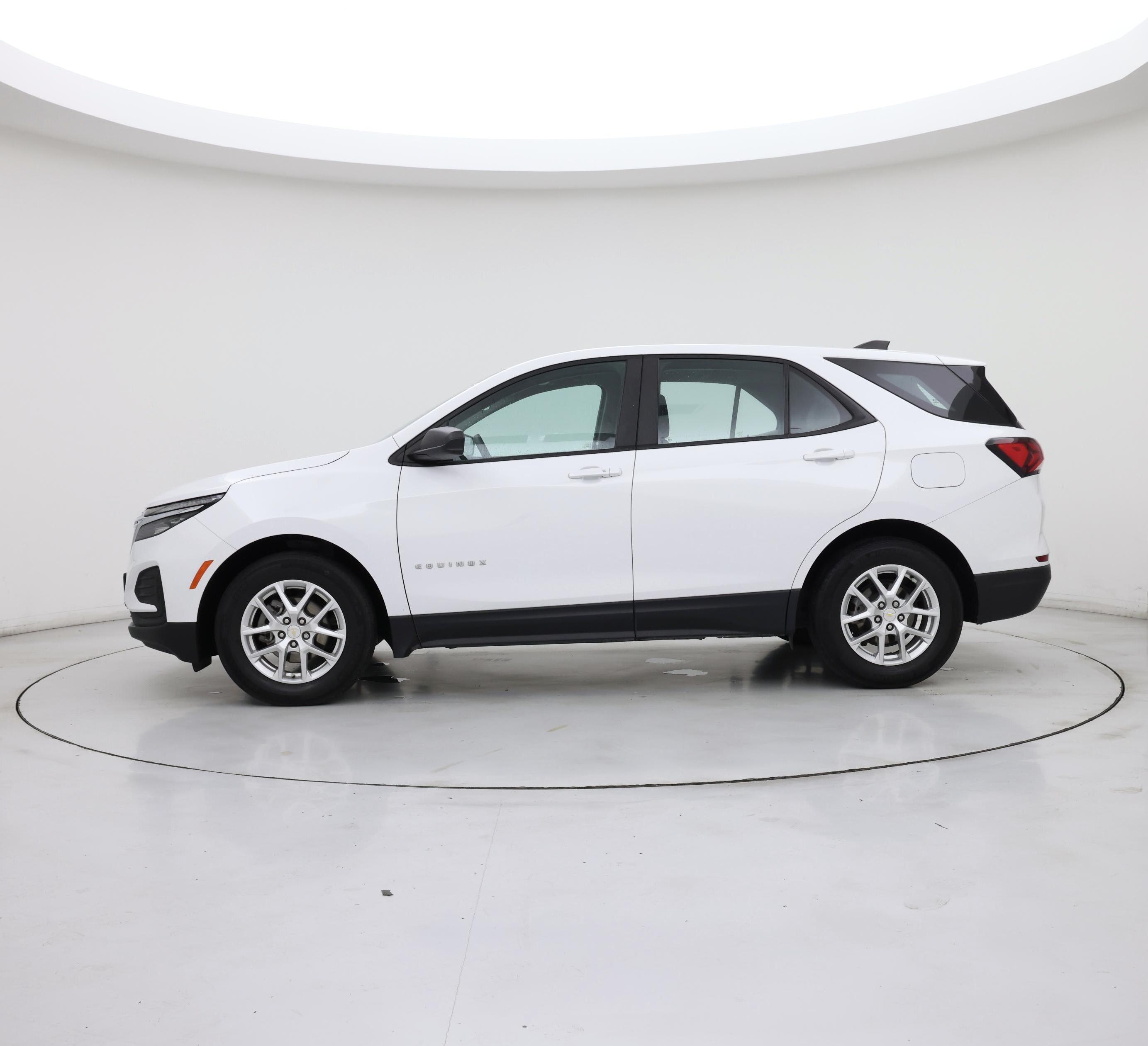 Thumbnail: 2024 Chevrolet Equinox - 3