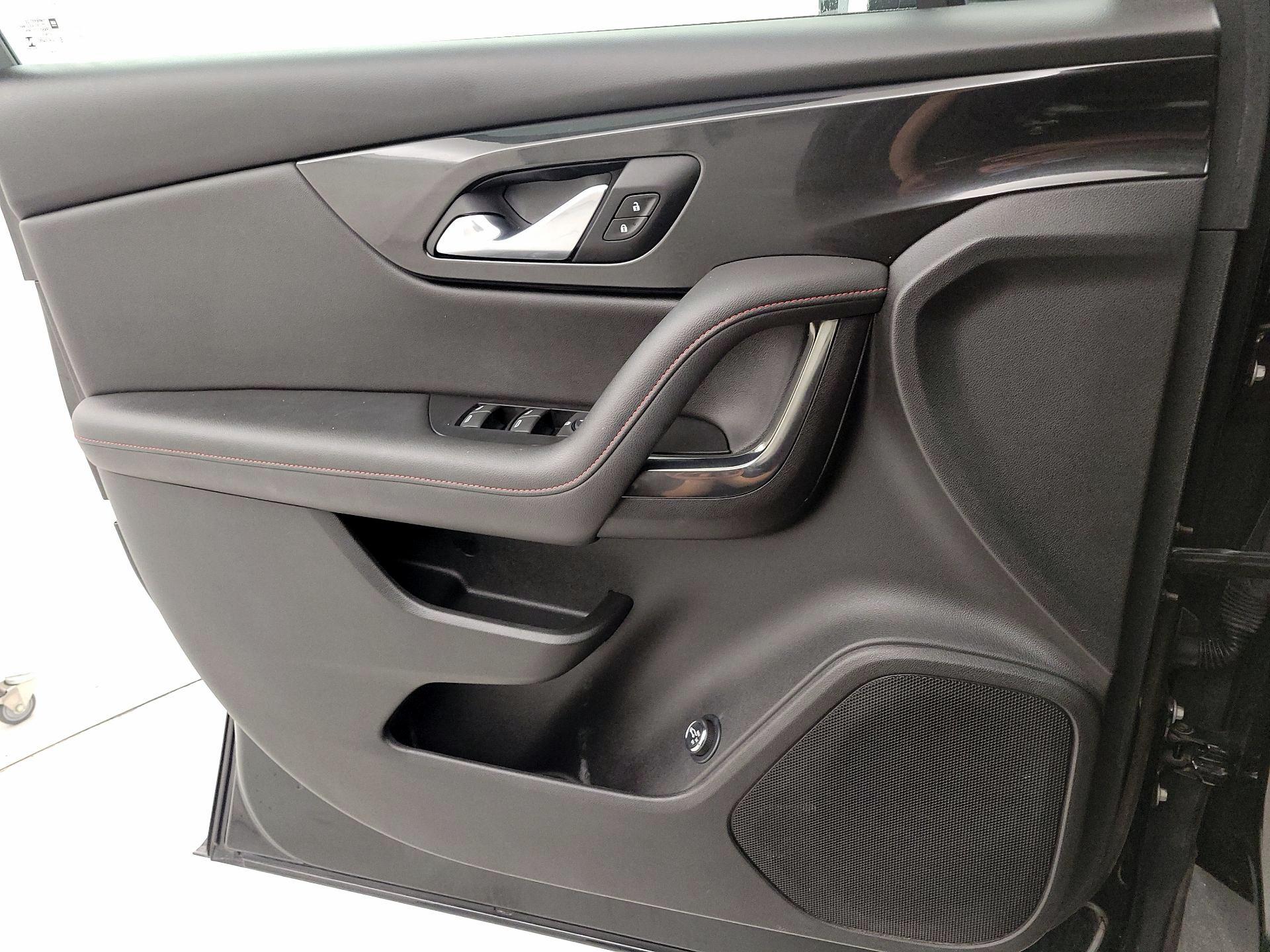 Thumbnail: 2021 Chevrolet Blazer - 12