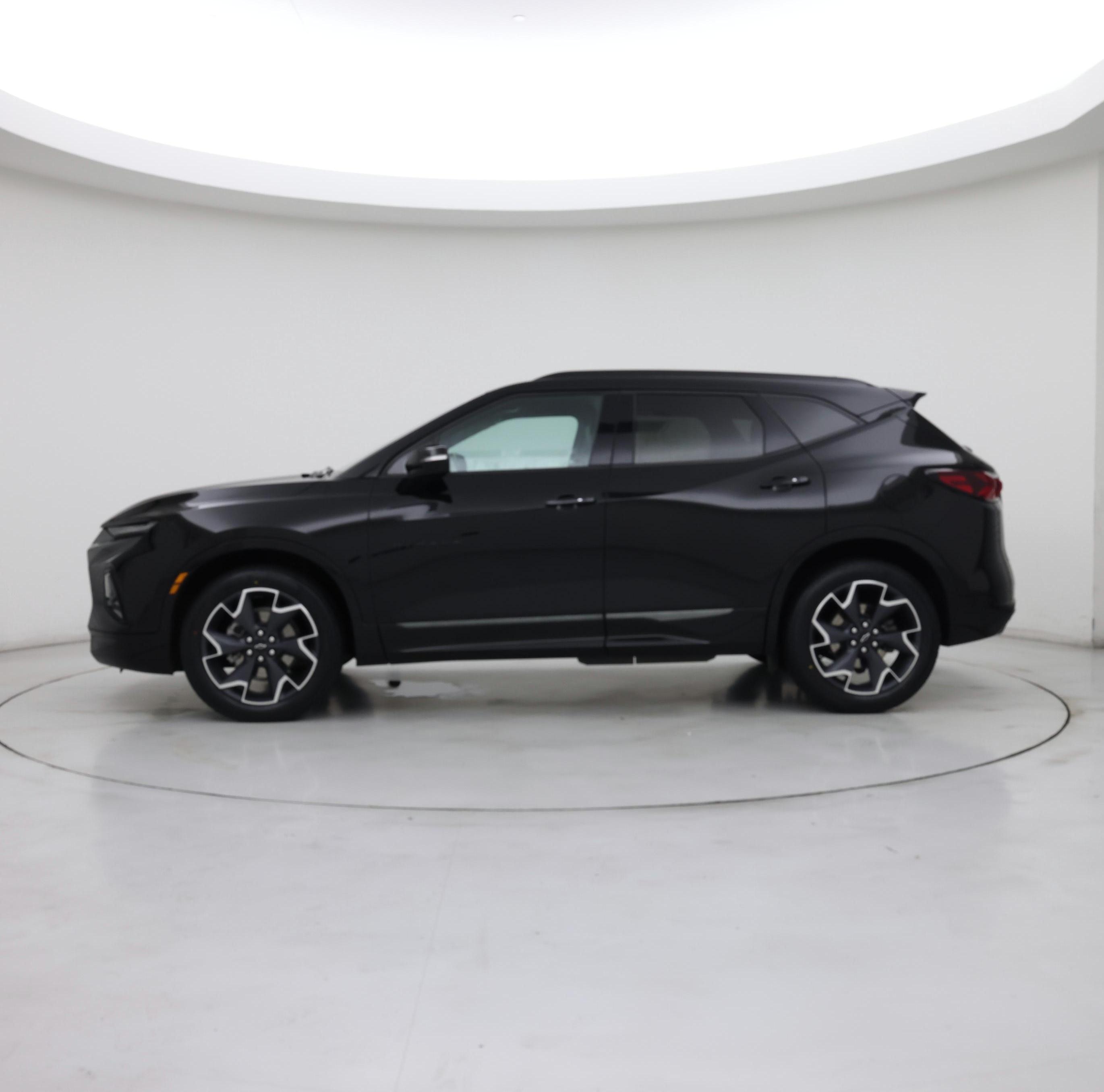 Thumbnail: 2021 Chevrolet Blazer - 3