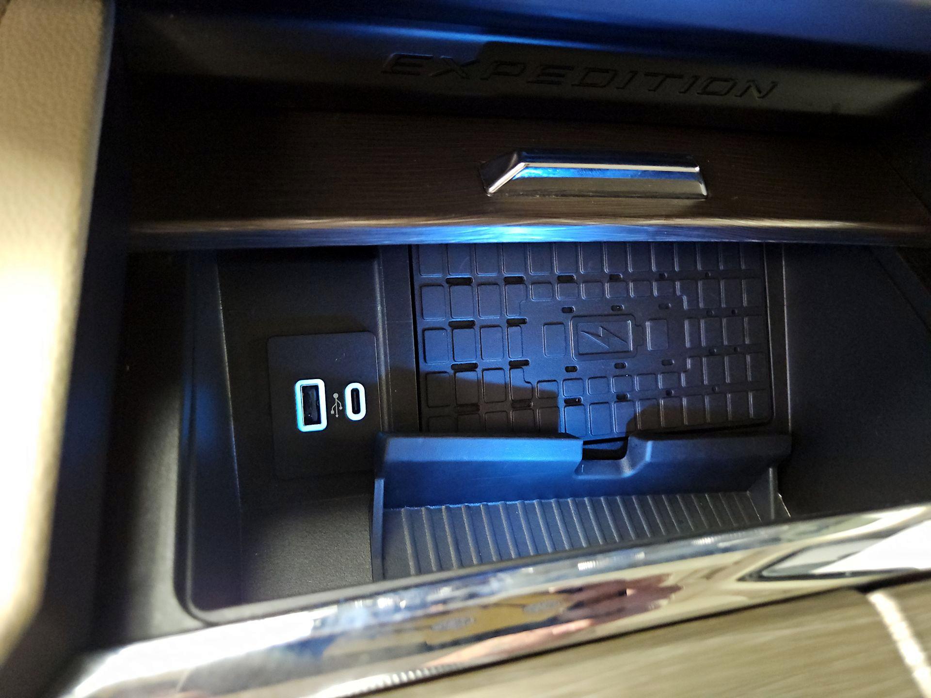 Thumbnail: 2024 Ford Expedition - 19