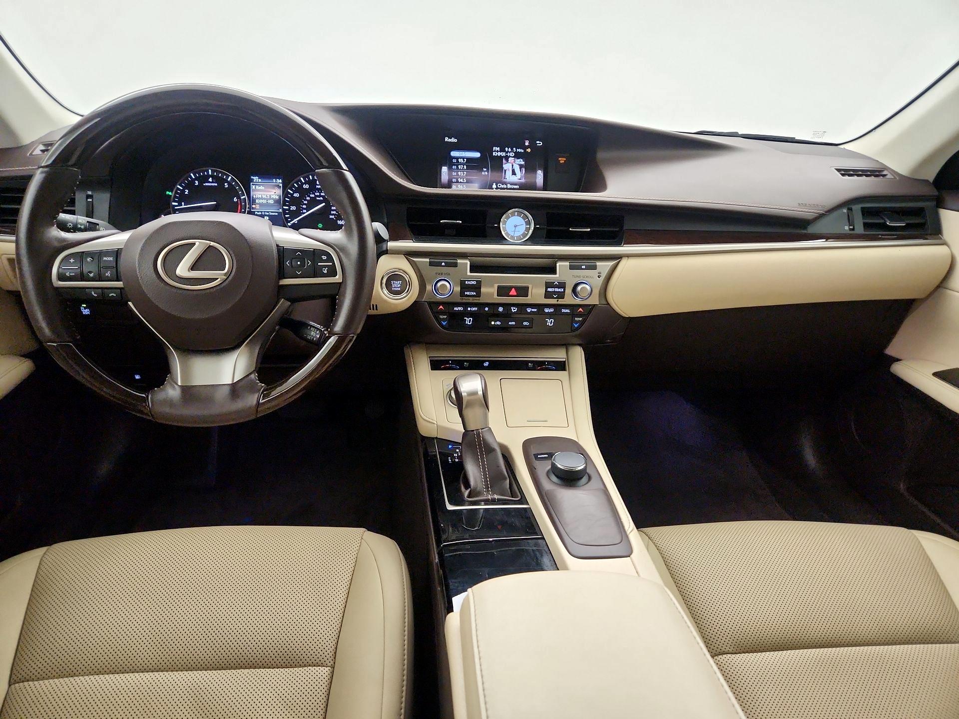 Thumbnail: 2016 Lexus ES - 9