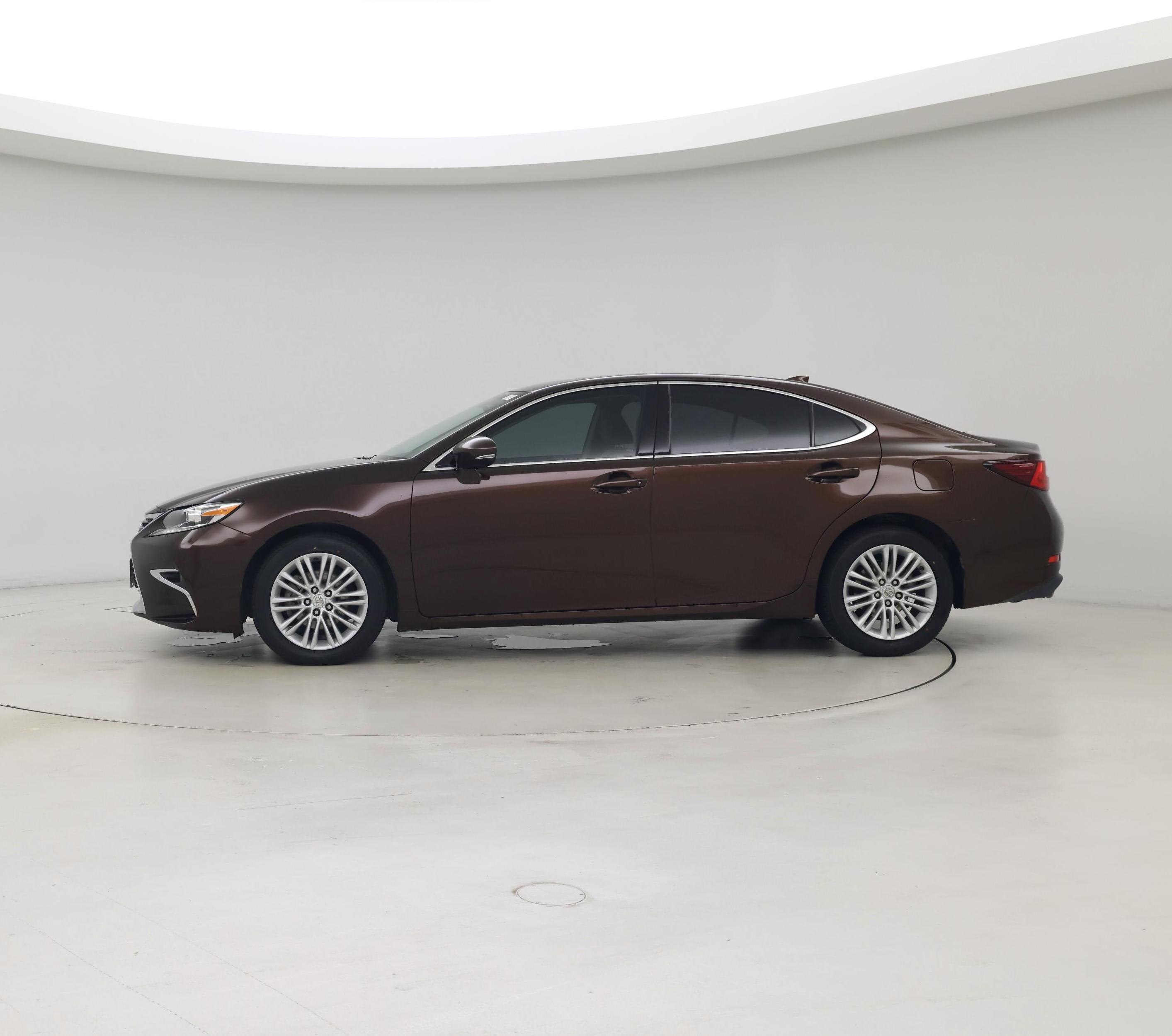 Thumbnail: 2016 Lexus ES - 3