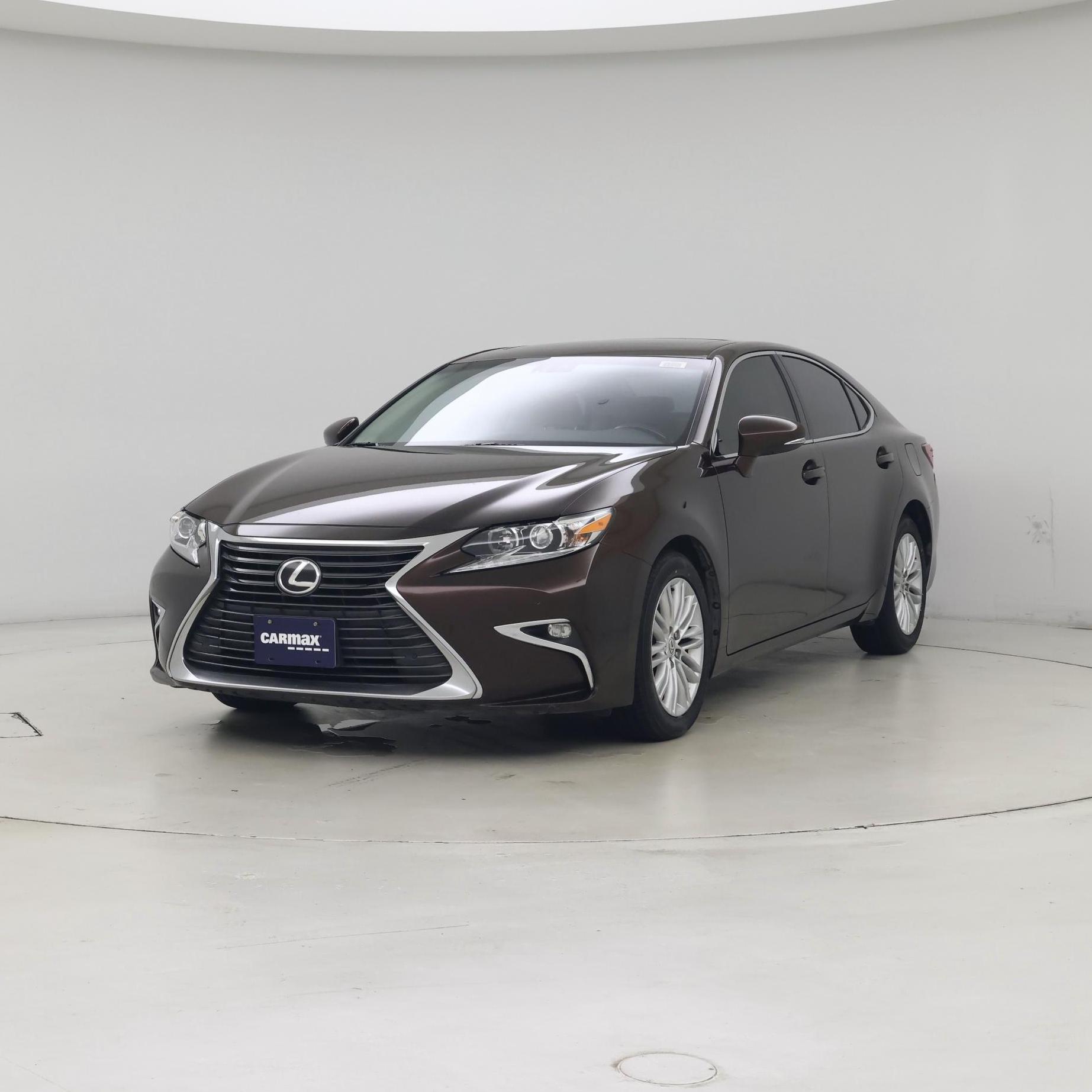 Thumbnail: 2016 Lexus ES - 4