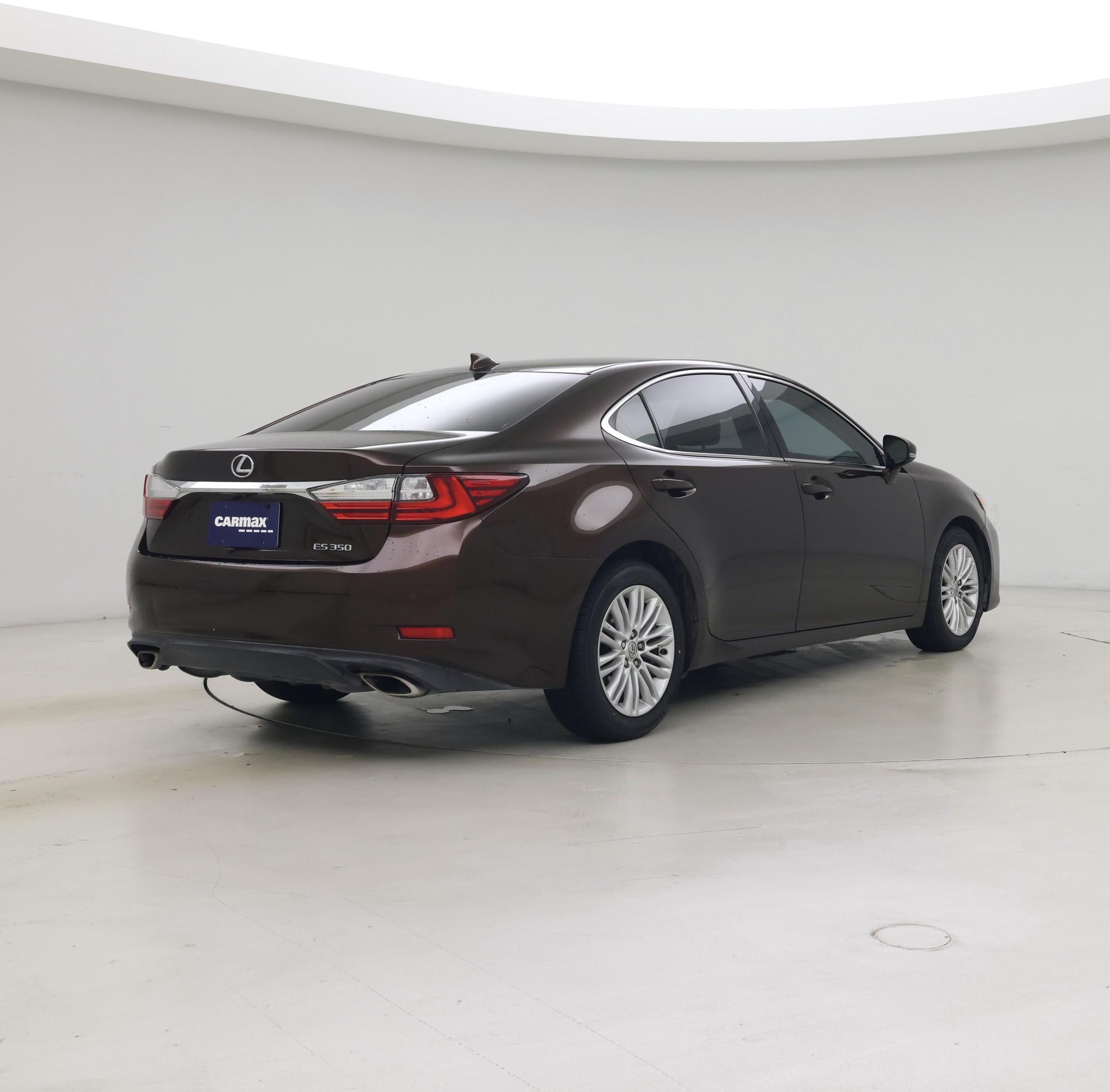 Thumbnail: 2016 Lexus ES - 8