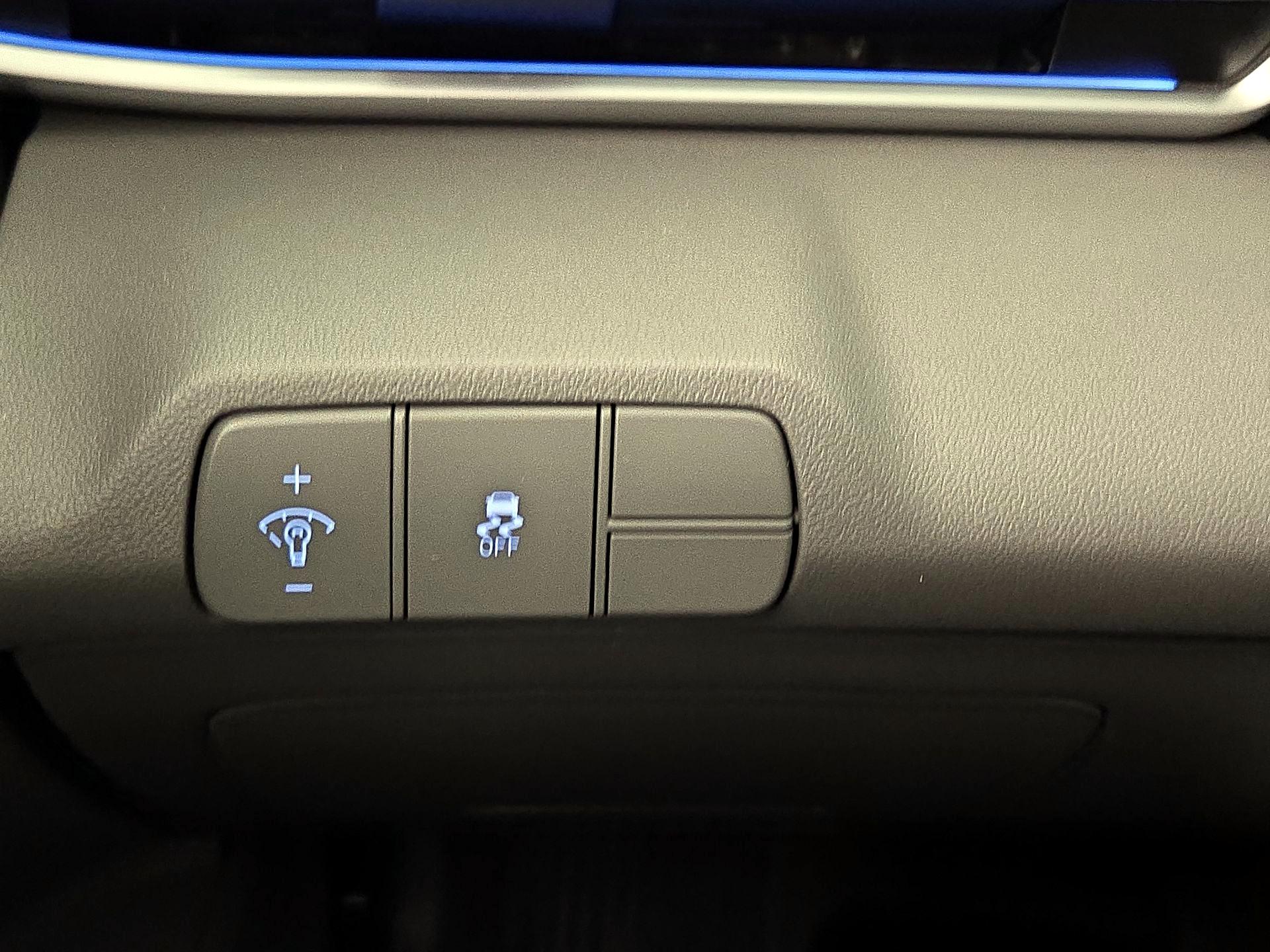 Thumbnail: 2024 Hyundai Elantra - 13