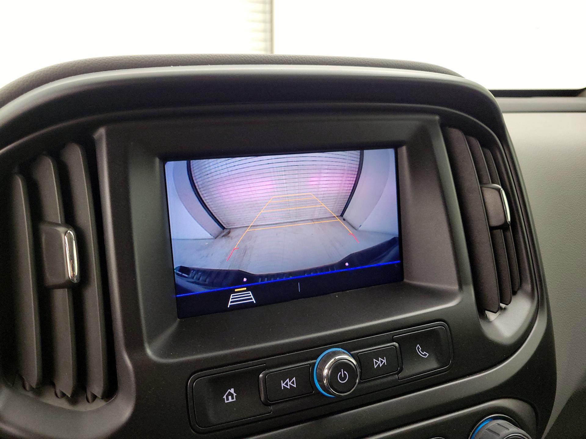 Thumbnail: 2022 Chevrolet Colorado - 14