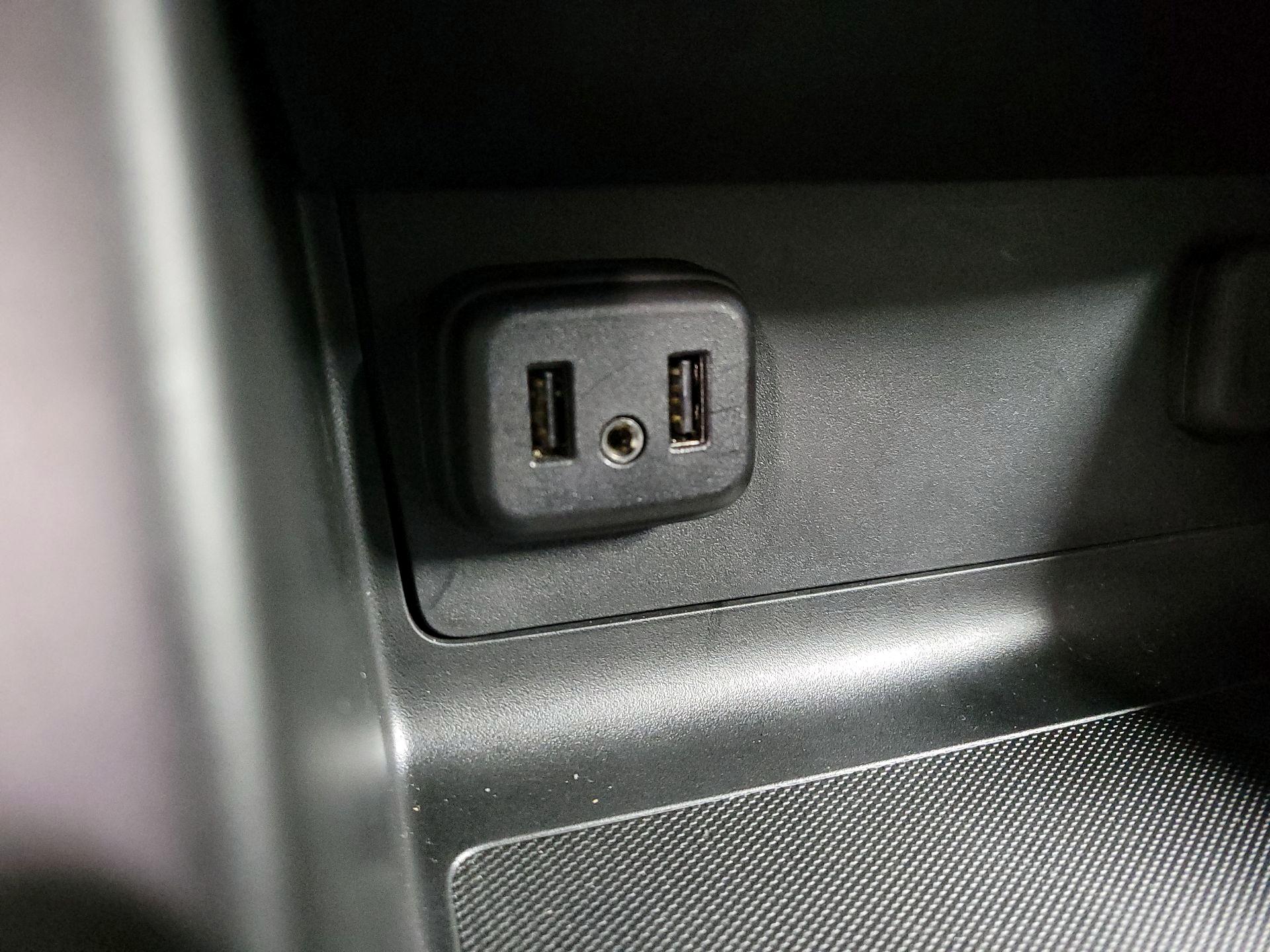 Thumbnail: 2022 Chevrolet Colorado - 18