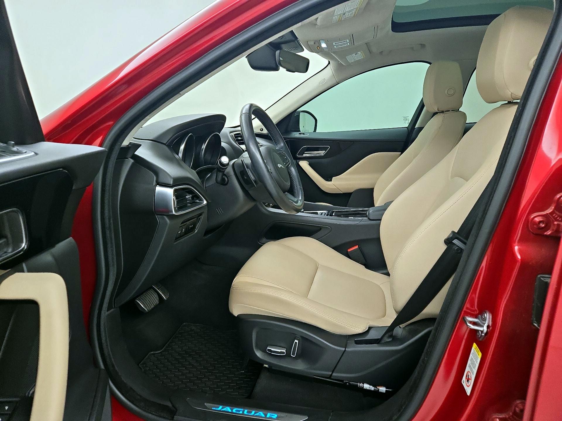 Thumbnail: 2019 Jaguar F-Pace - 11