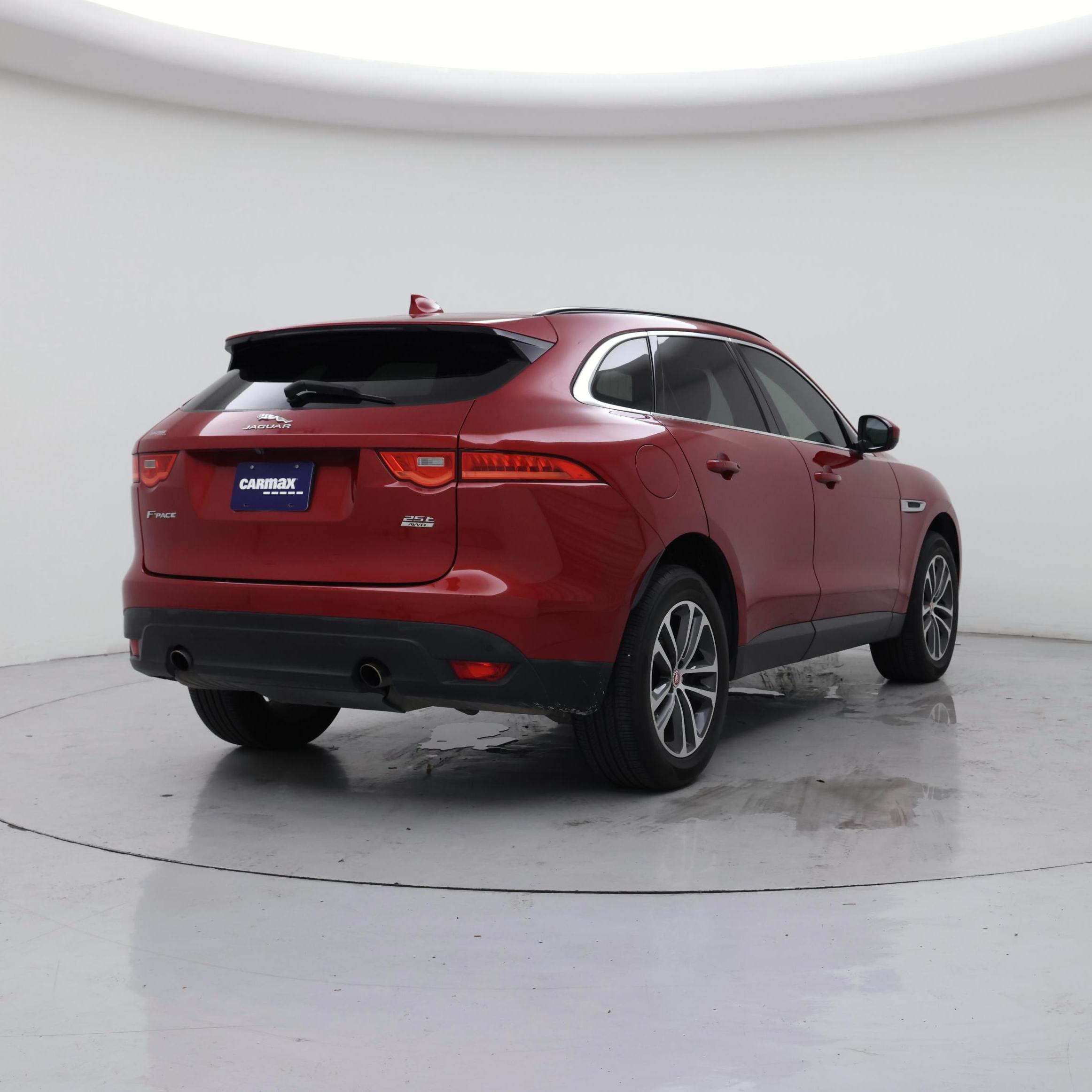 Thumbnail: 2019 Jaguar F-Pace - 8