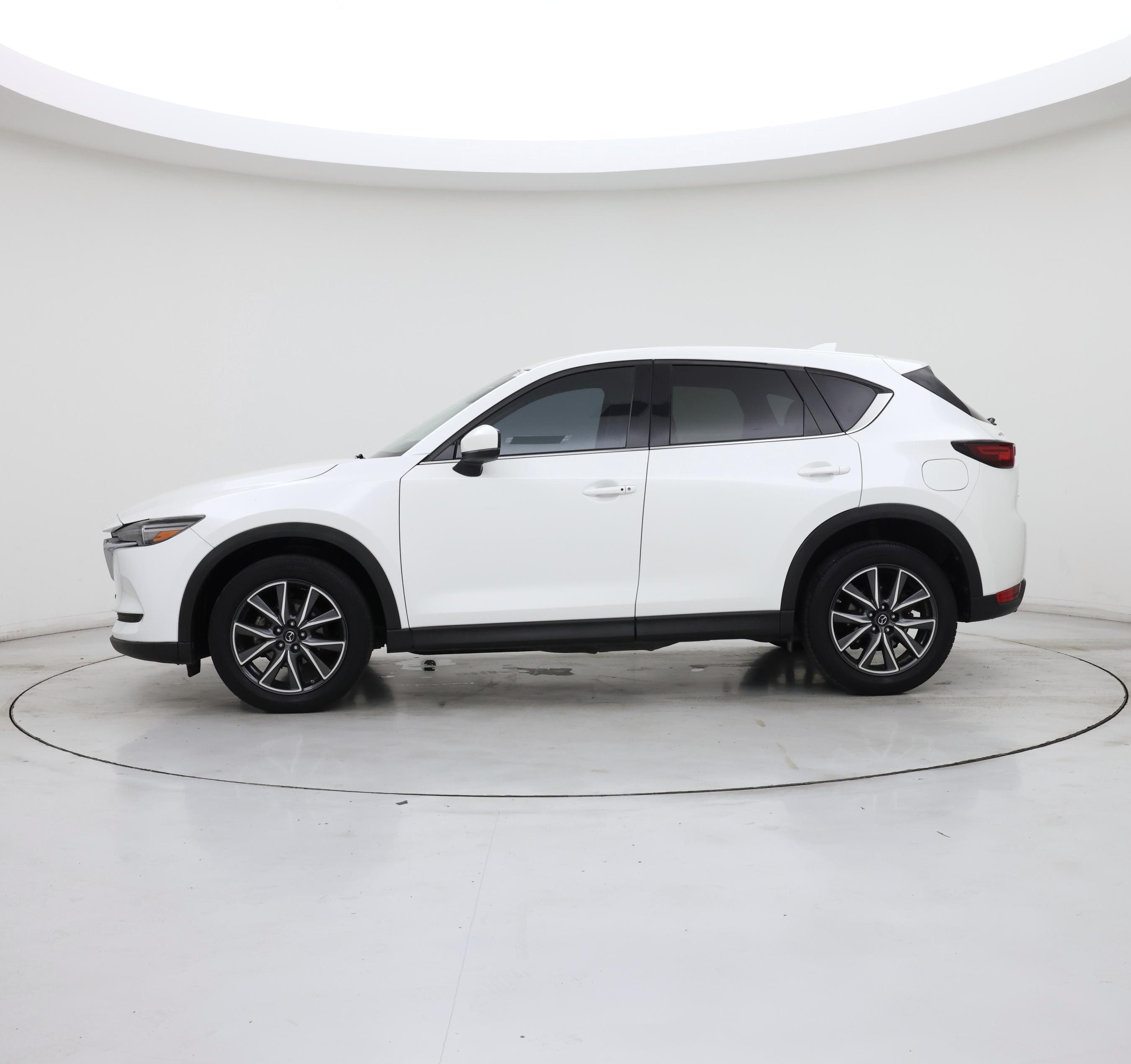 Thumbnail: 2017 Mazda CX-5 - 3