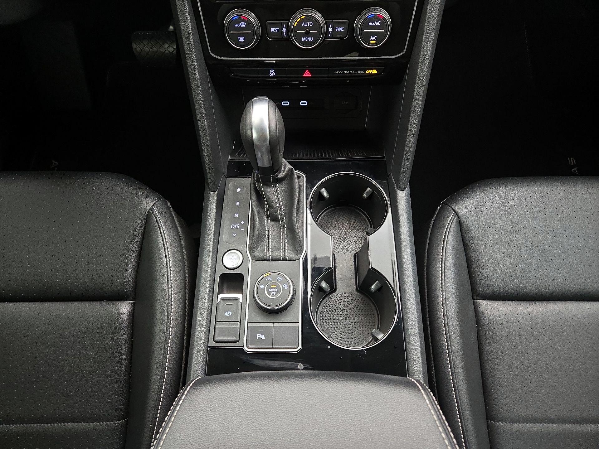 Thumbnail: 2022 Volkswagen Atlas - 17