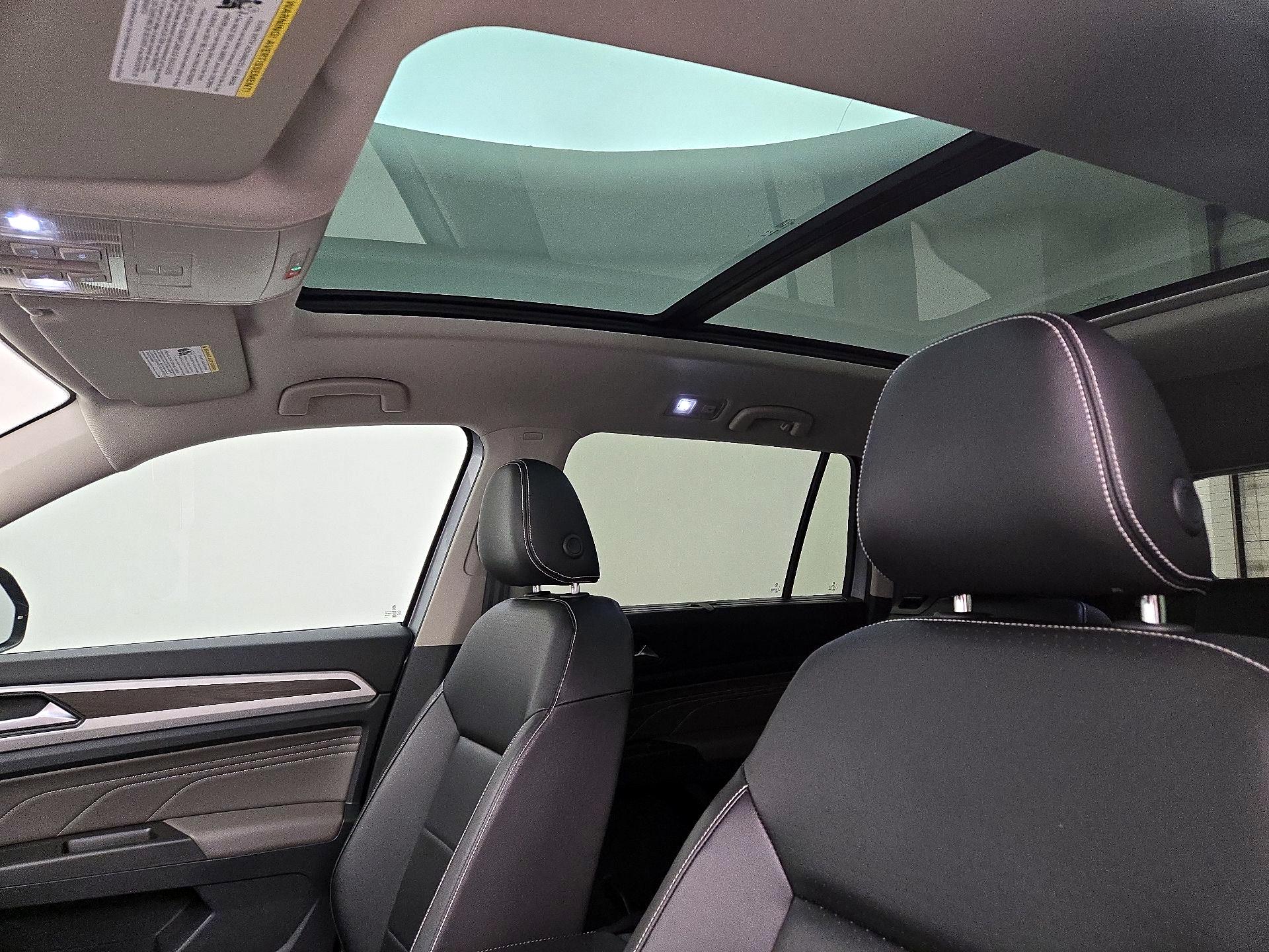 Thumbnail: 2022 Volkswagen Atlas - 19