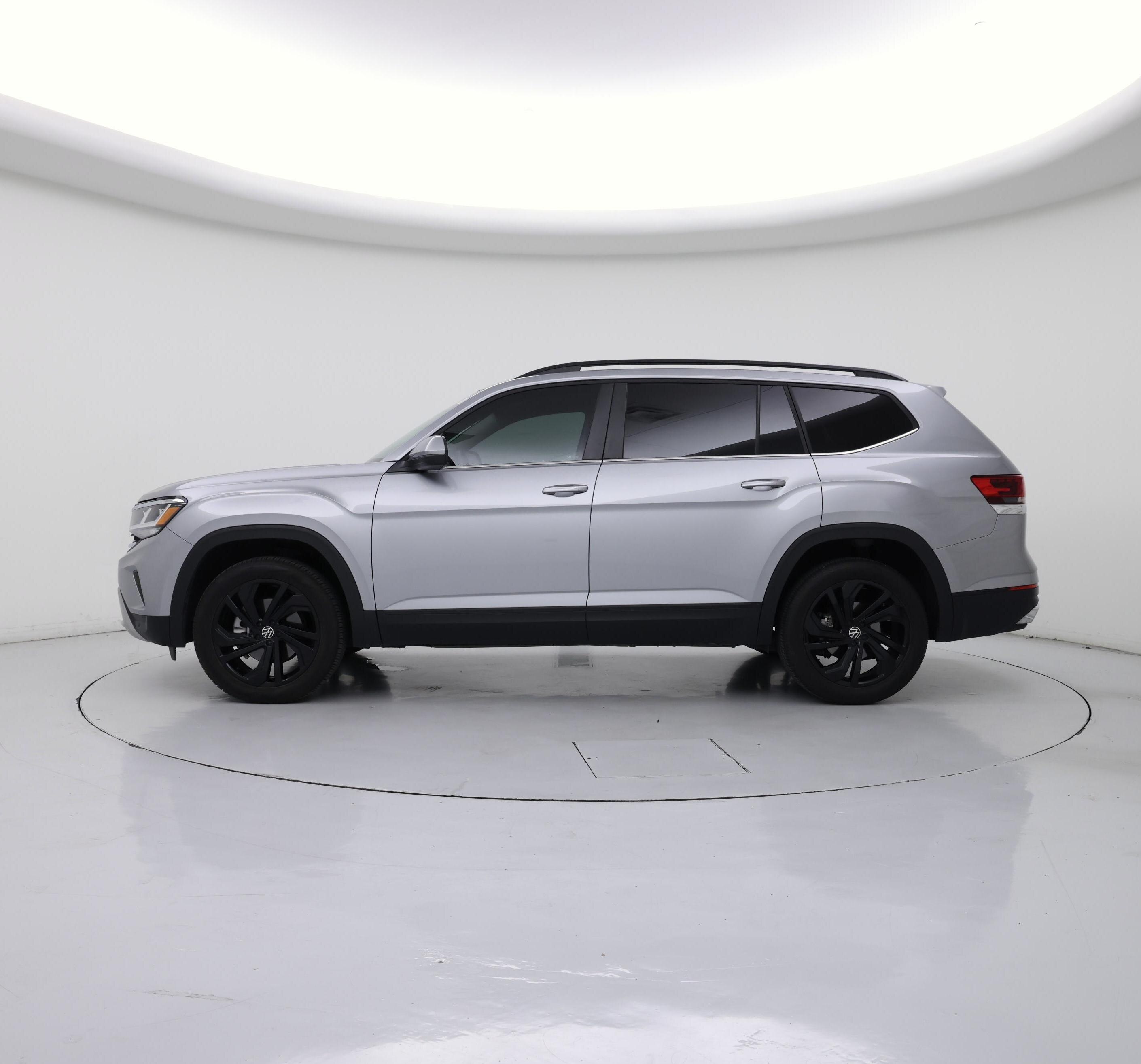 Thumbnail: 2022 Volkswagen Atlas - 3