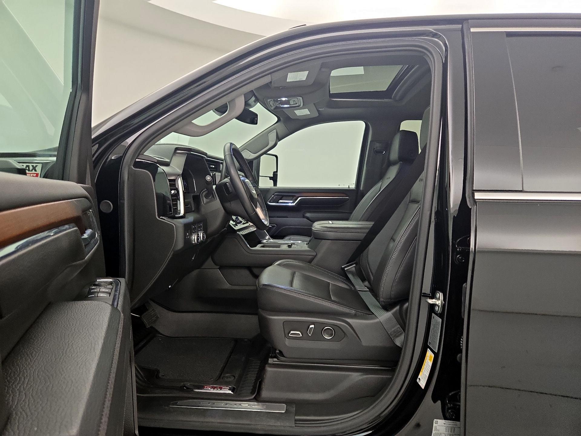 Thumbnail: 2024 GMC Sierra 2500 - 11