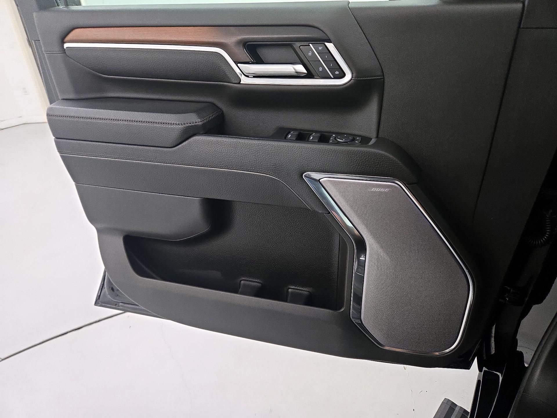 Thumbnail: 2024 GMC Sierra 2500 - 12