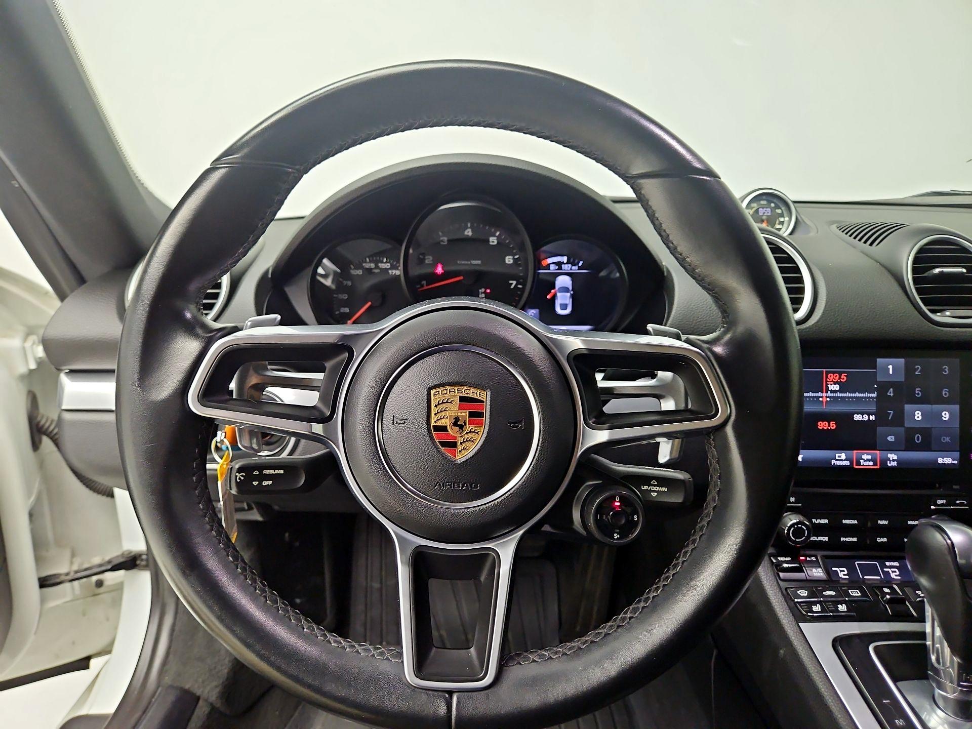 Thumbnail: 2018 Porsche 718 Cayman - 10