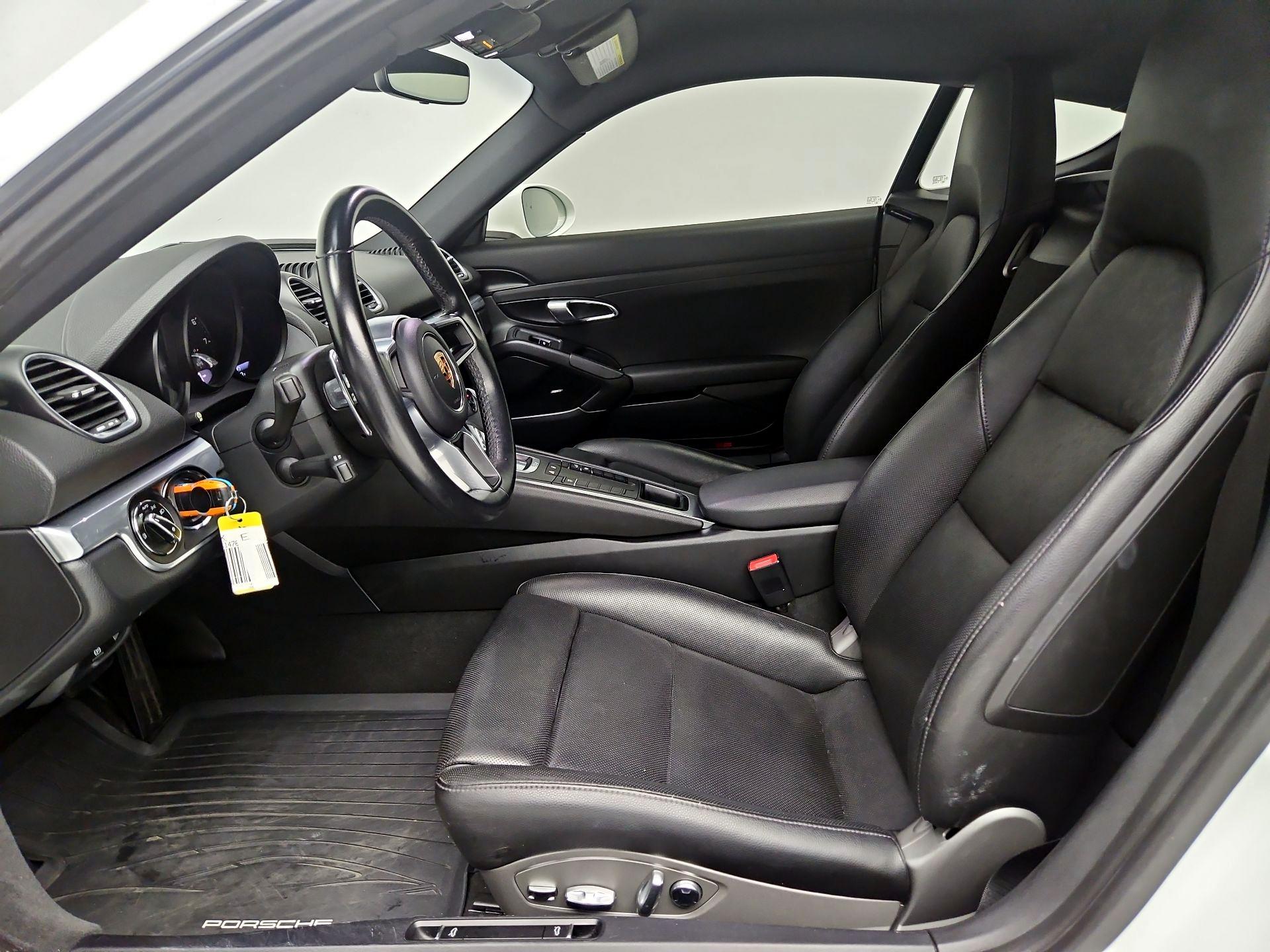 Thumbnail: 2018 Porsche 718 Cayman - 11