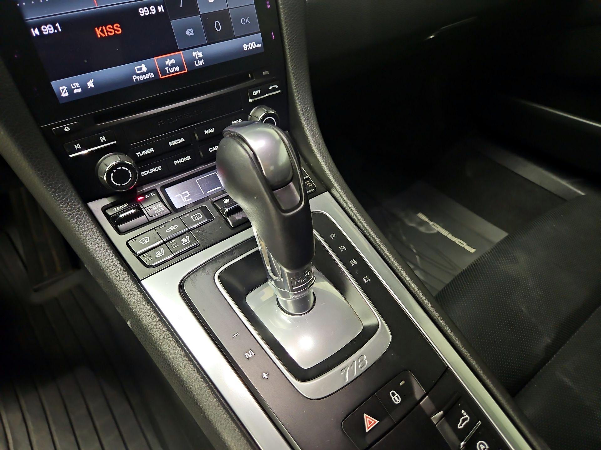 Thumbnail: 2018 Porsche 718 Cayman - 18