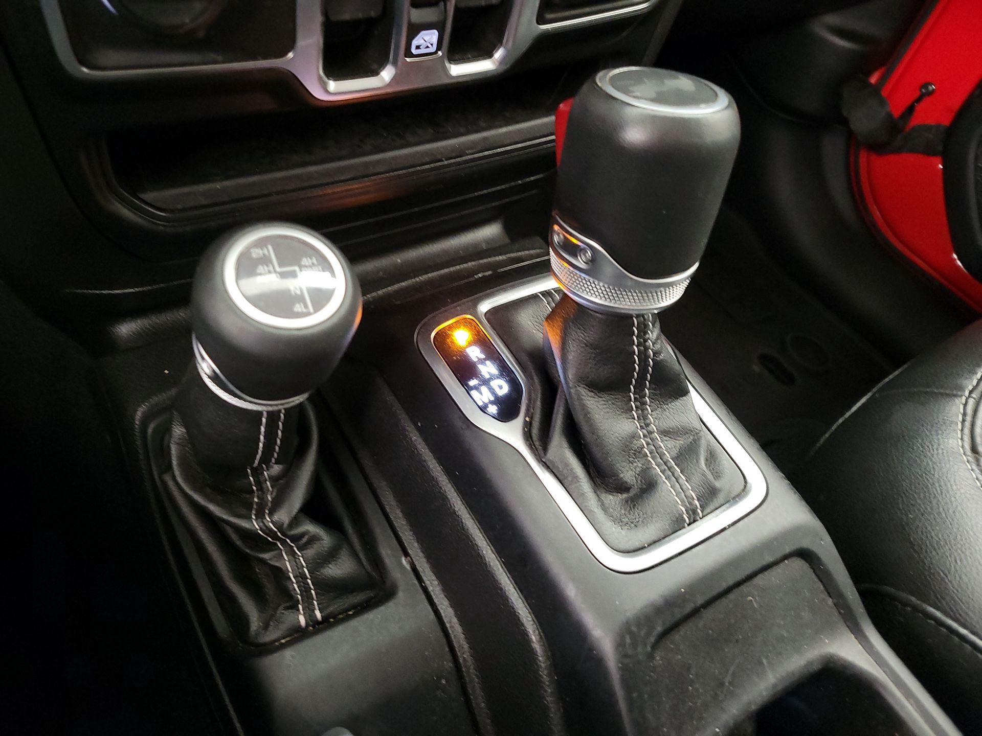 Thumbnail: 2022 Jeep Wrangler - 18